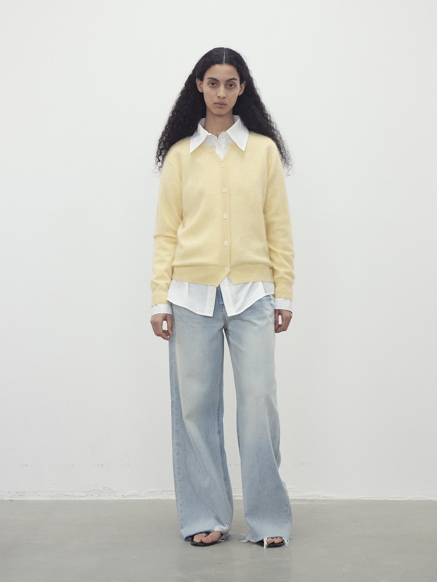 AFTADAWN Soft V-Neck Wool Cashmere Sweater