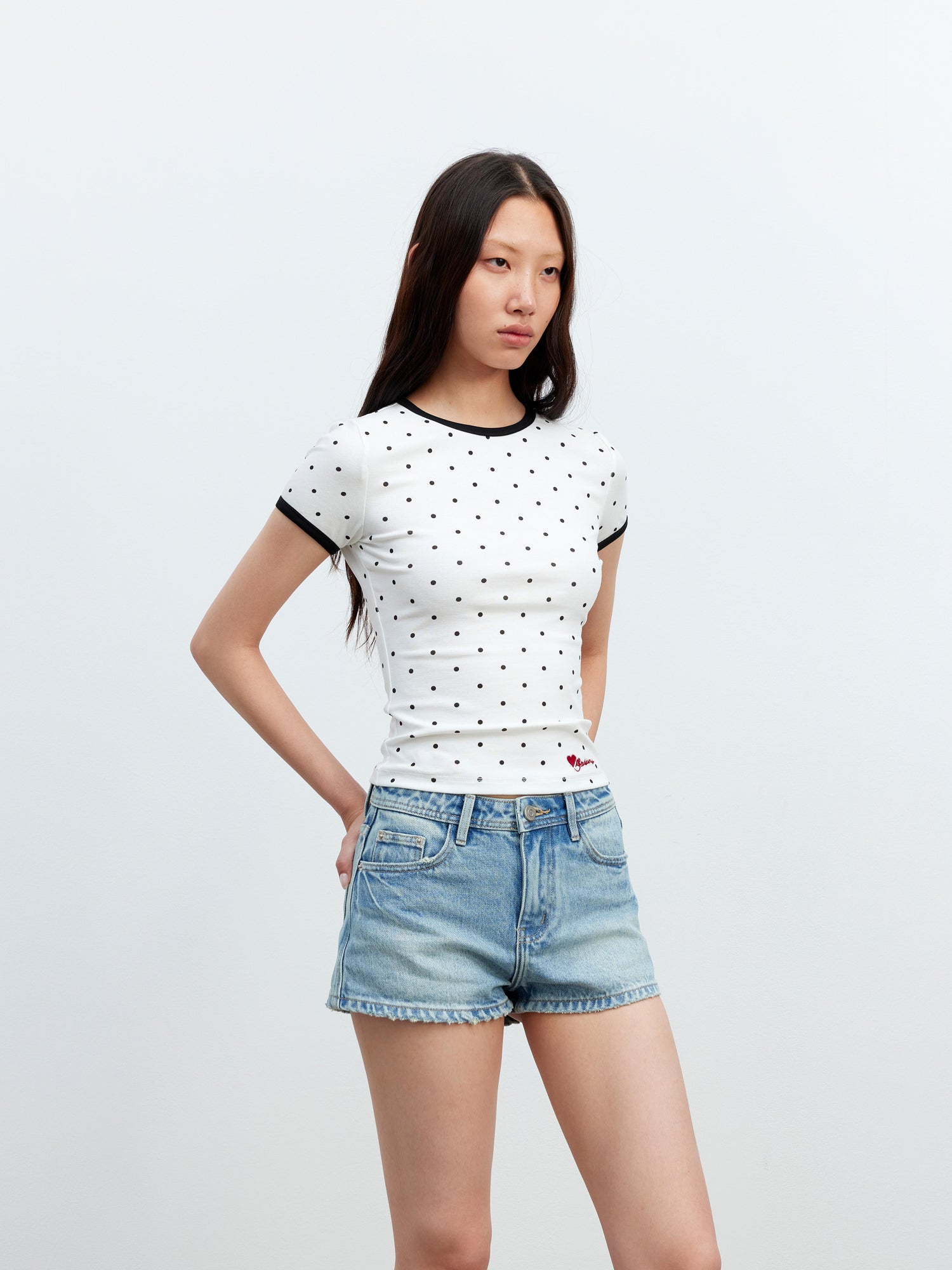 AFTADAWN Stretch Cotton Contrast Dot Round Neck Fitted Tee