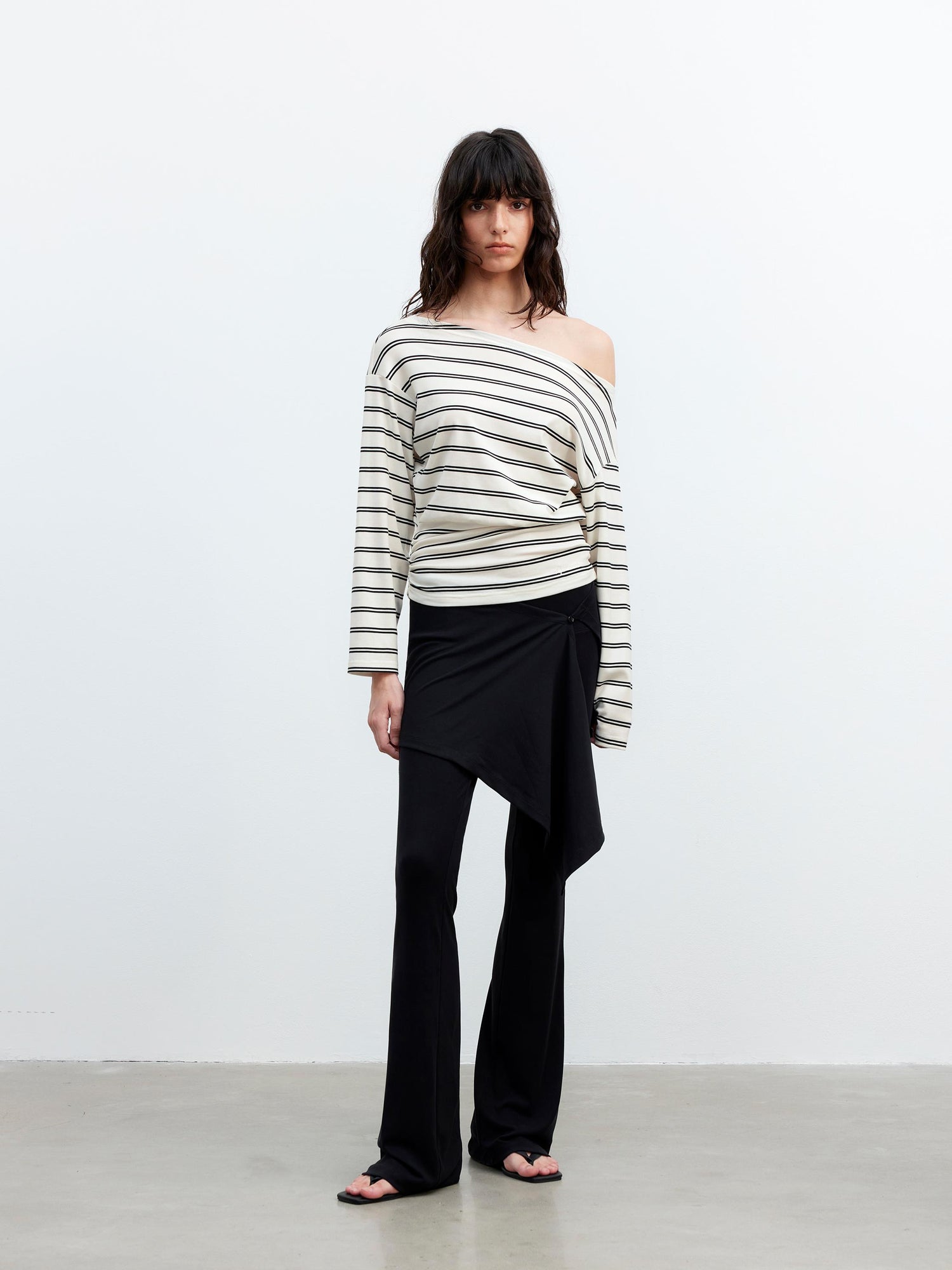 AFTADAWN Striped Asymmetric Shoulder Drop Sleeve Tunic Top