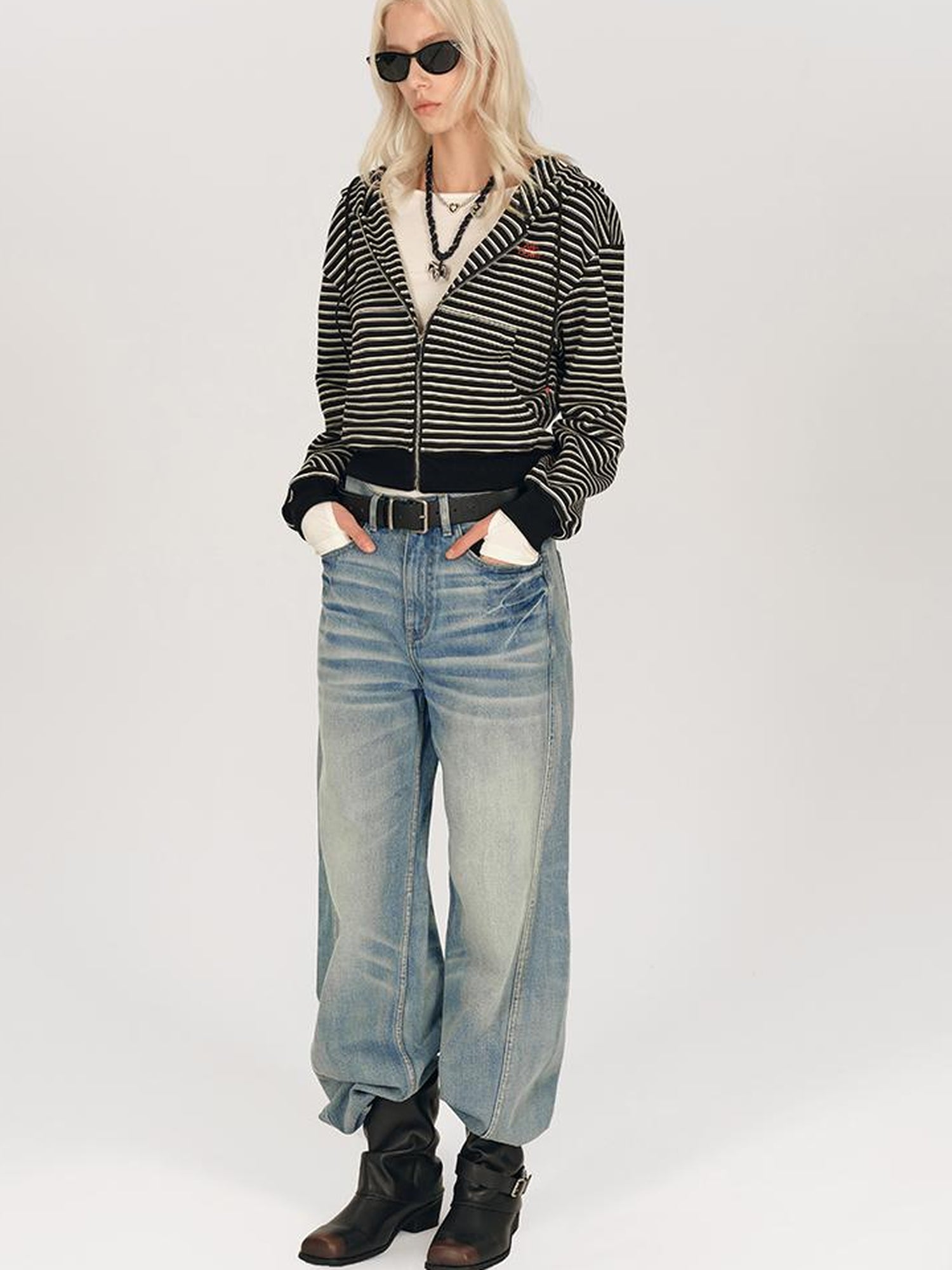 AFTADAWN Striped Hooded Sweatshirt With Embroidered Logo And Ribbed Shorts