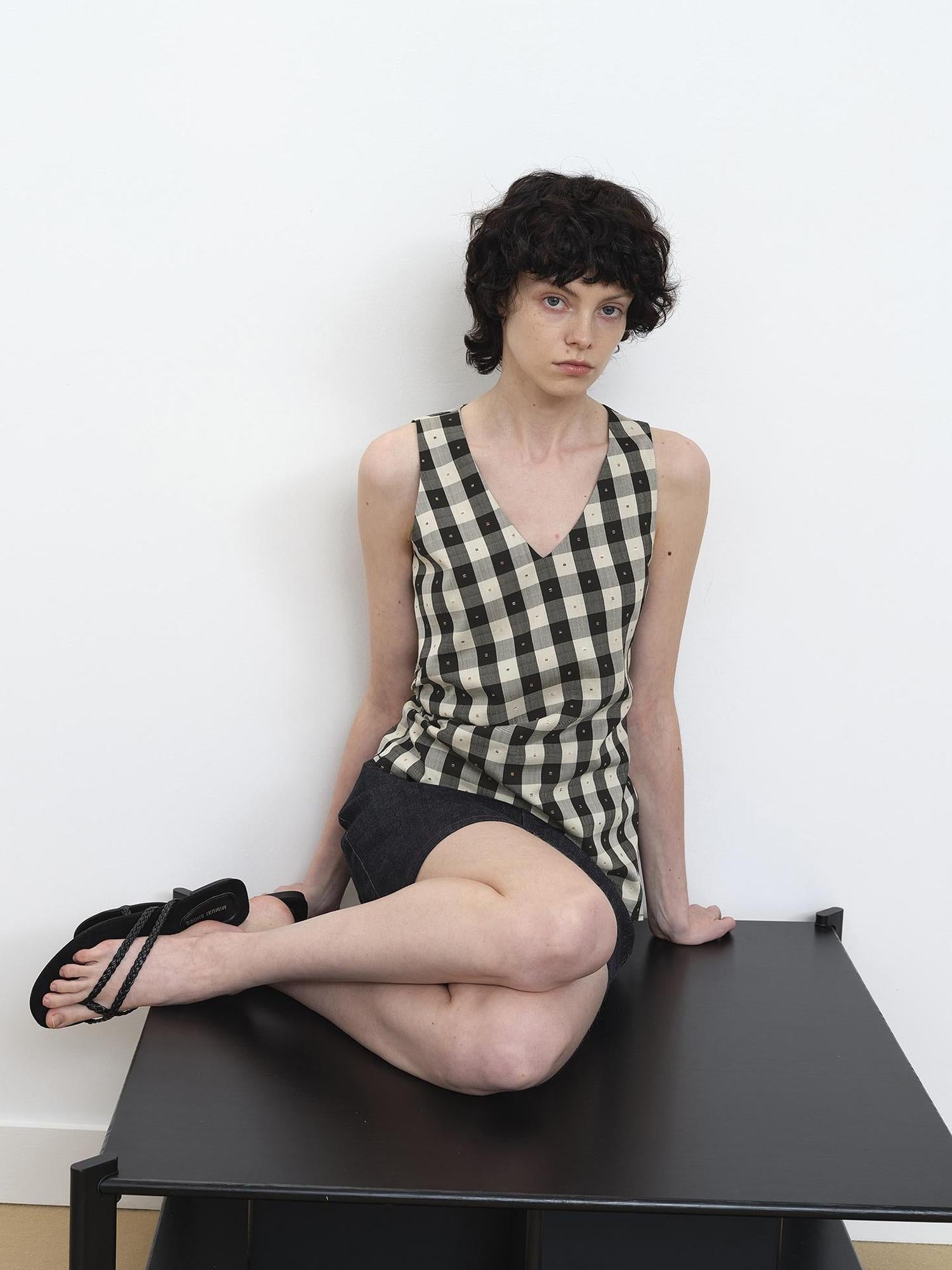 AFTADAWN Tencel Acetate Grid V-Neck Waist Defining Sleeveless Vest