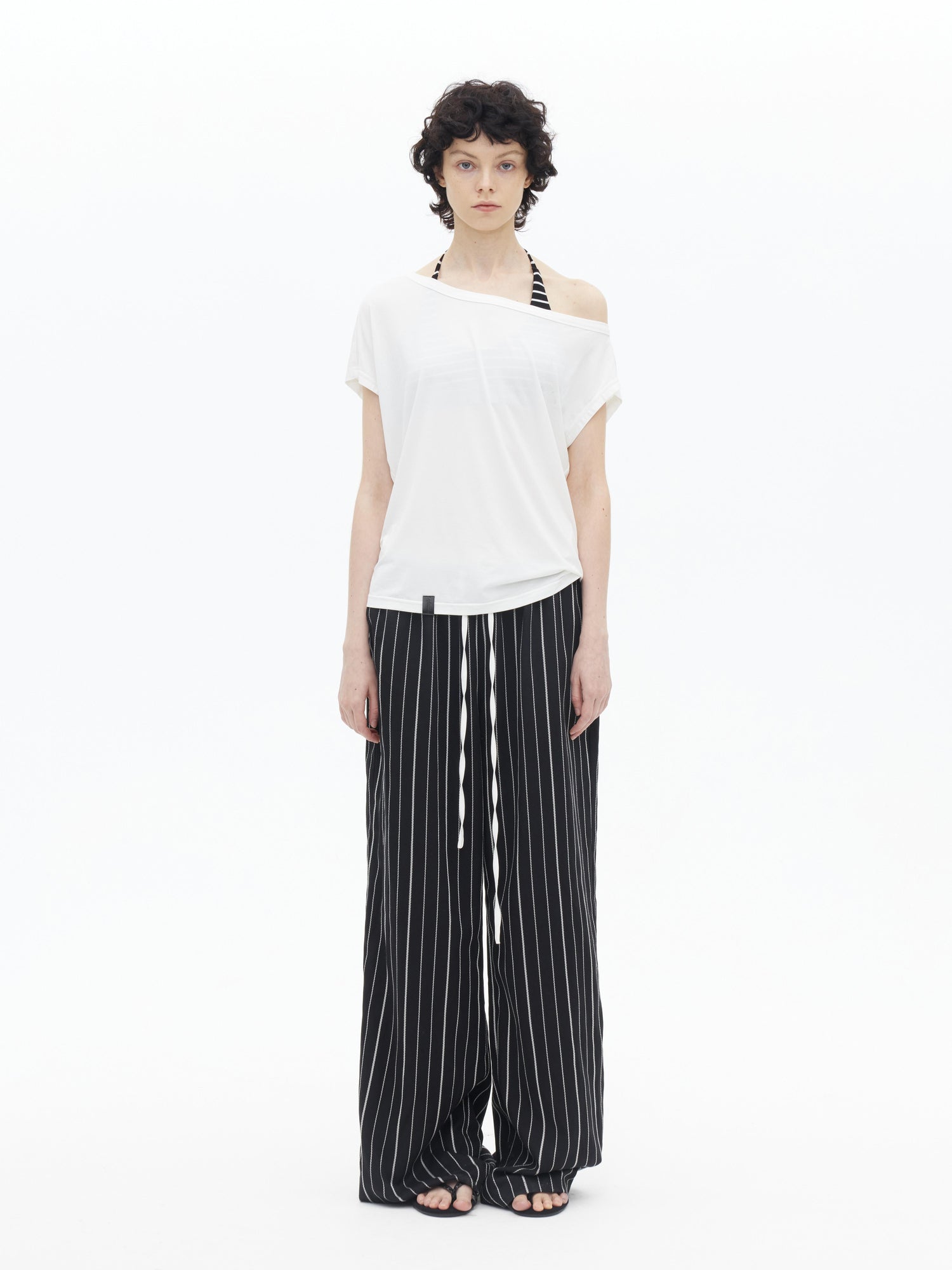 AFTADAWN Textured Lycel Wide Leg Pants With Contrast Waistband