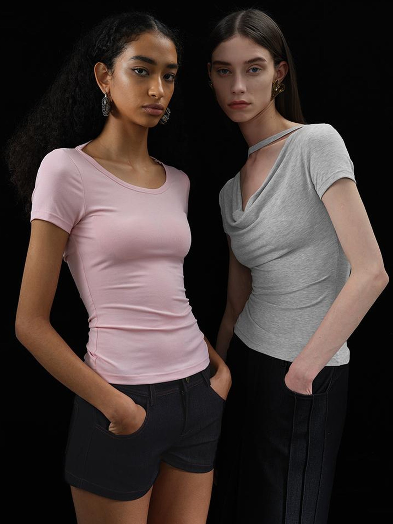 AFTADAWN Two In One Modal Tencel Layered Neck Slim Tee