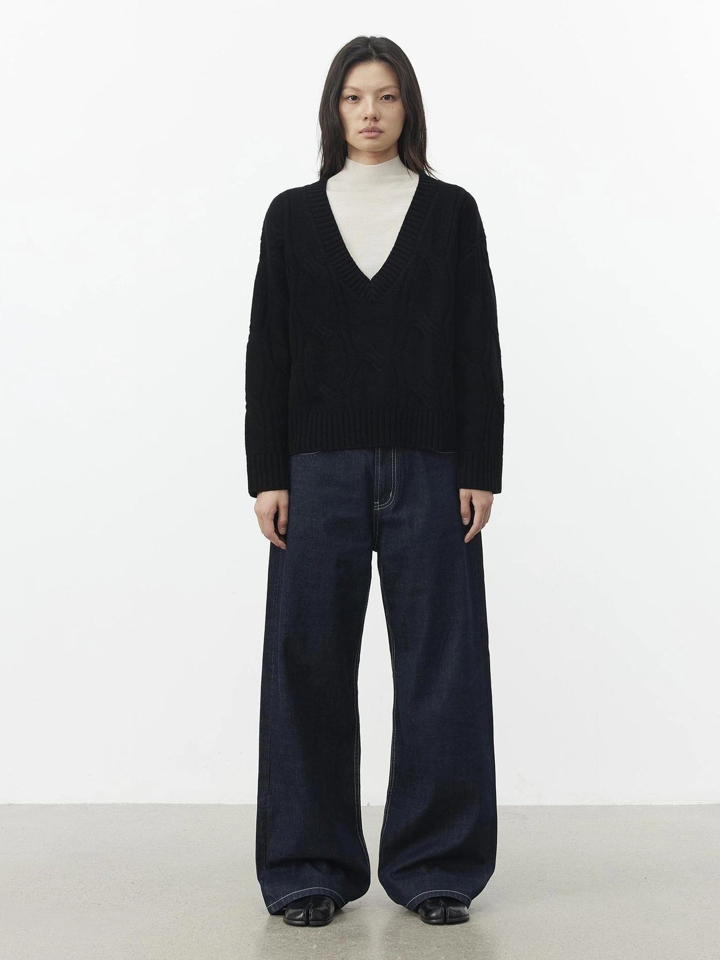 AFTADAWN V-Neck Cable Knit Wool Sweater Sweater