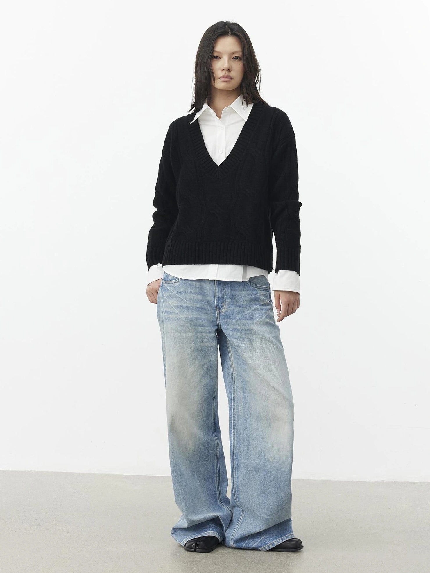 AFTADAWN V-Neck Cable Knit Wool Sweater Sweater