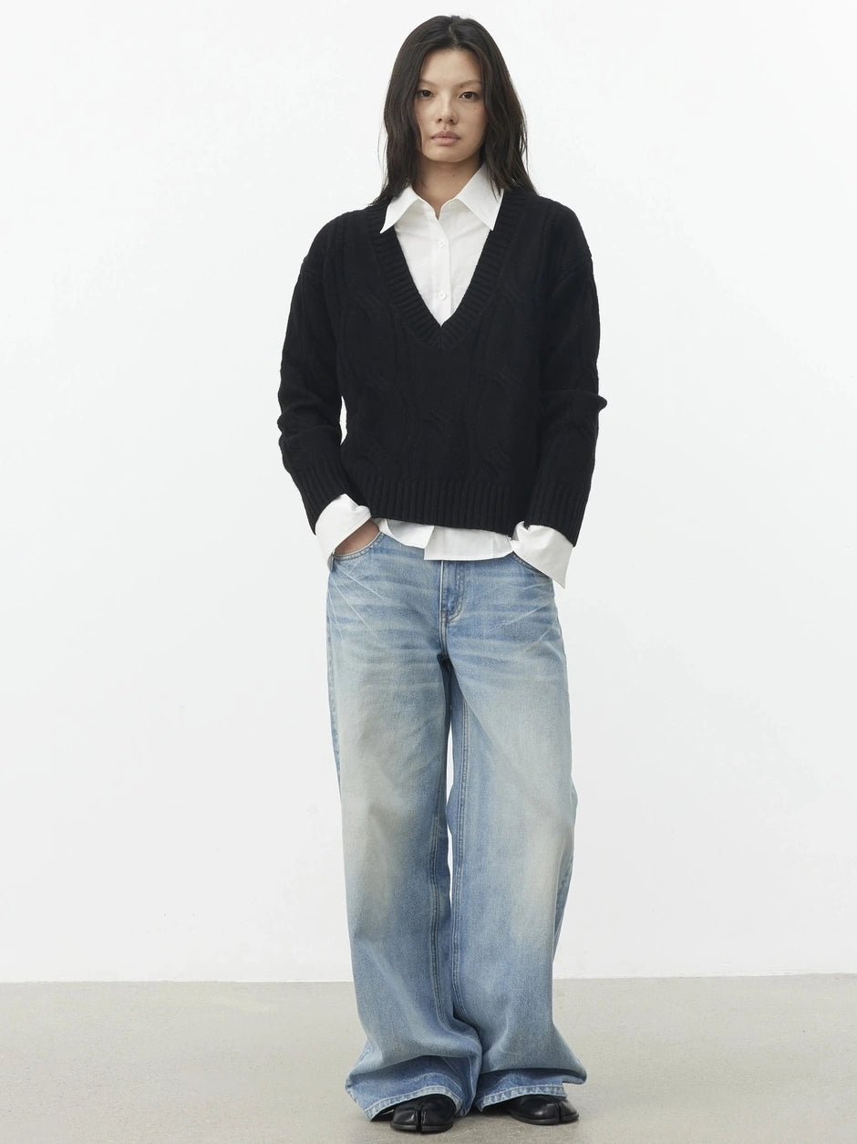 AFTADAWN V-Neck Cable Knit Wool Sweater Sweater