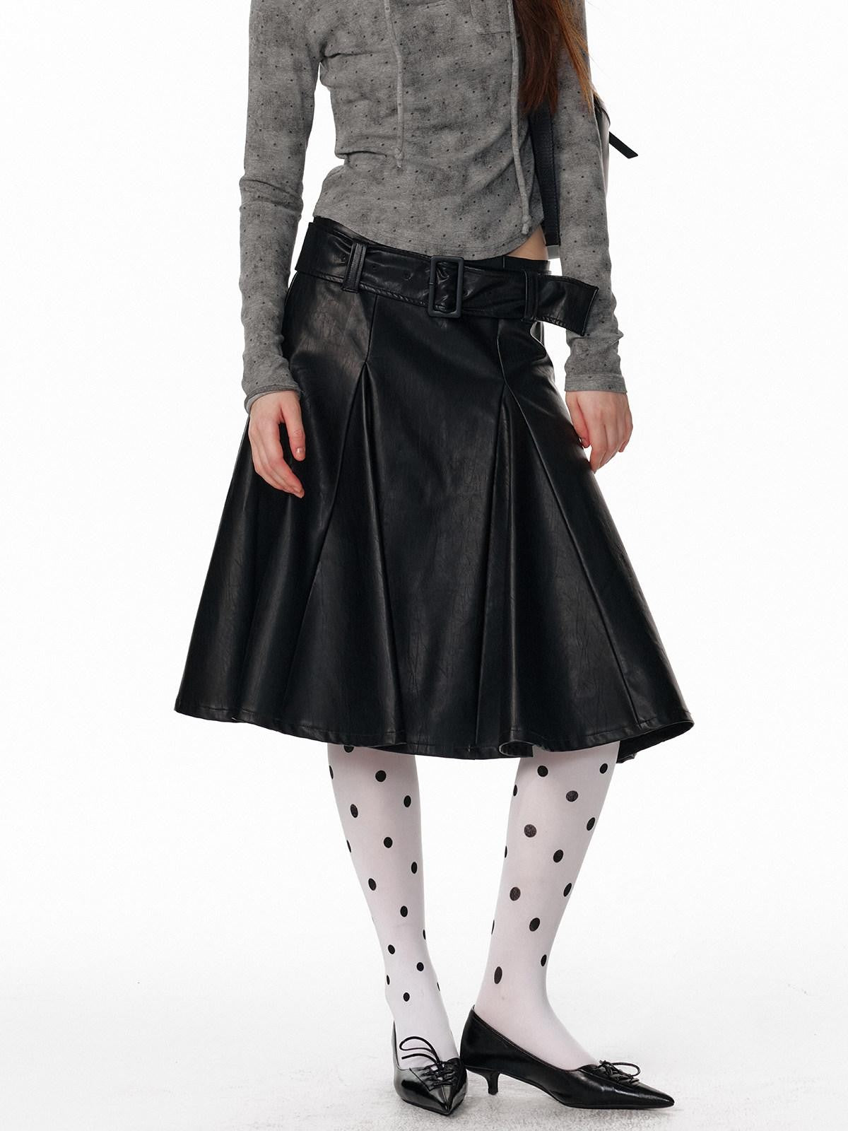 ALINNV Black Flared Low Waist Loose Aline Silhouette Belted Women&
