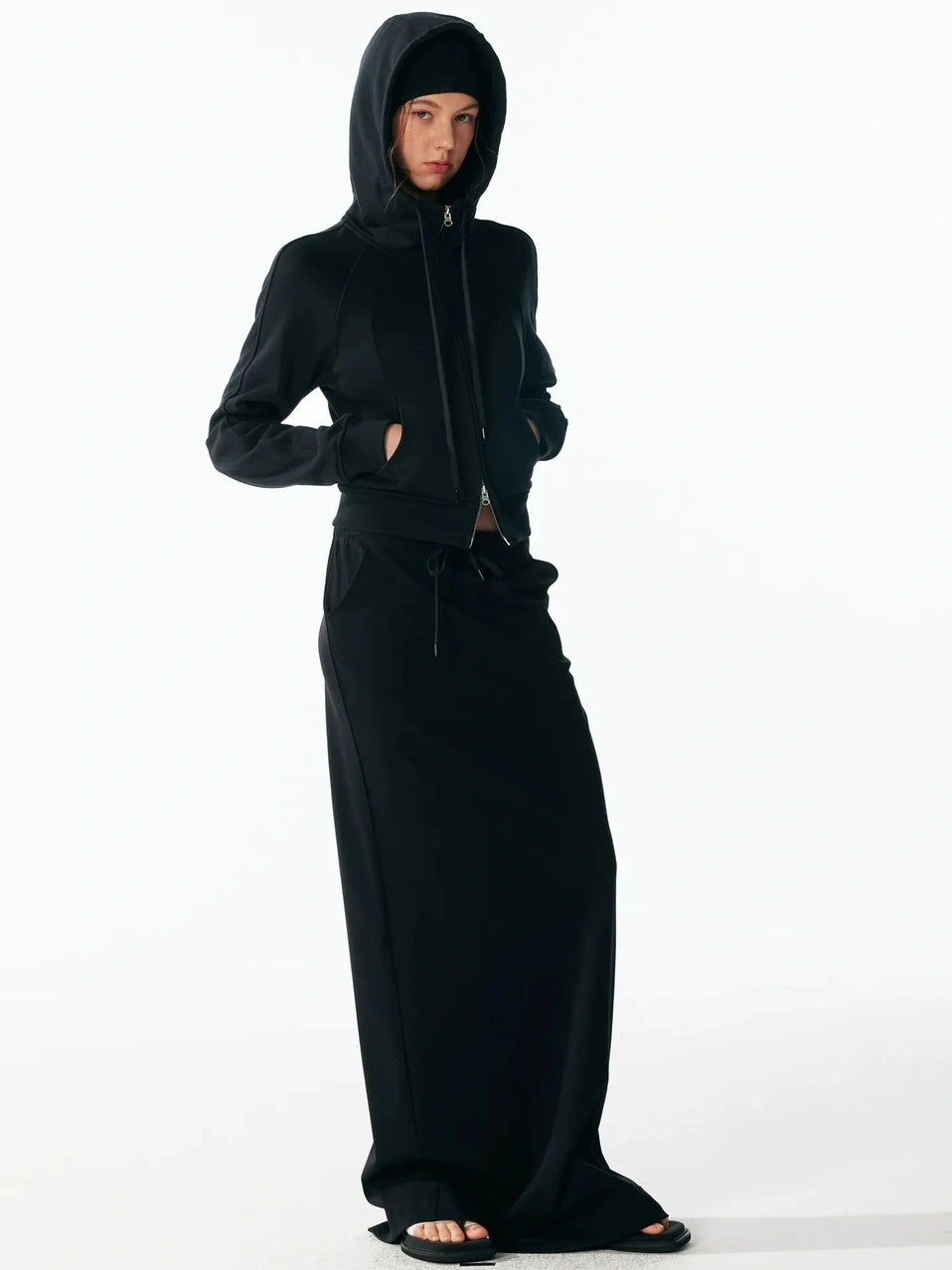 ALINNV STUDIO Asymmetrical Sleeve Off Shoulder T-shirt And Skirt Set T-shirt