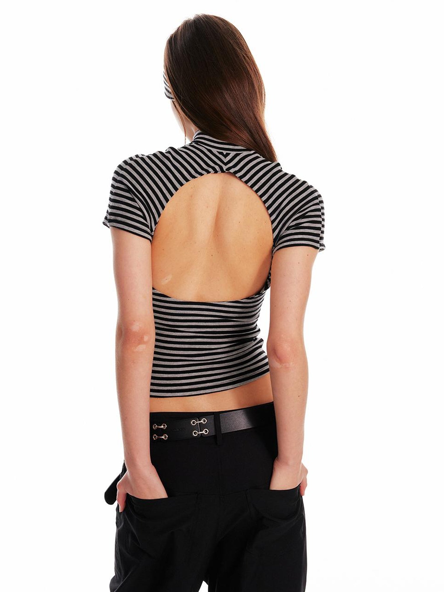 ALINNV STUDIO Backless Slim Fit T Shirt Women Summer 2025