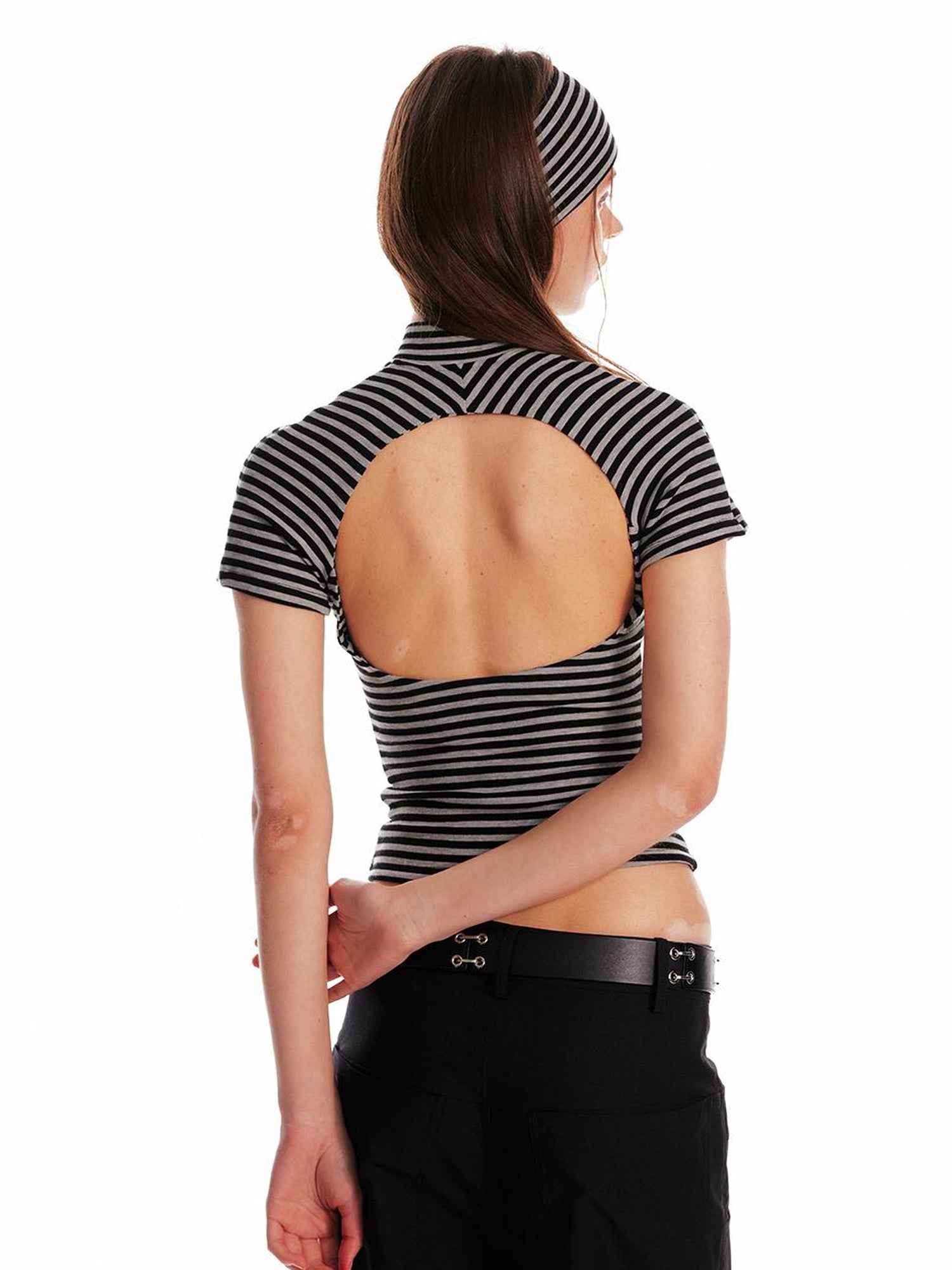 ALINNV STUDIO Backless Slim Fit T Shirt Women Summer 2025