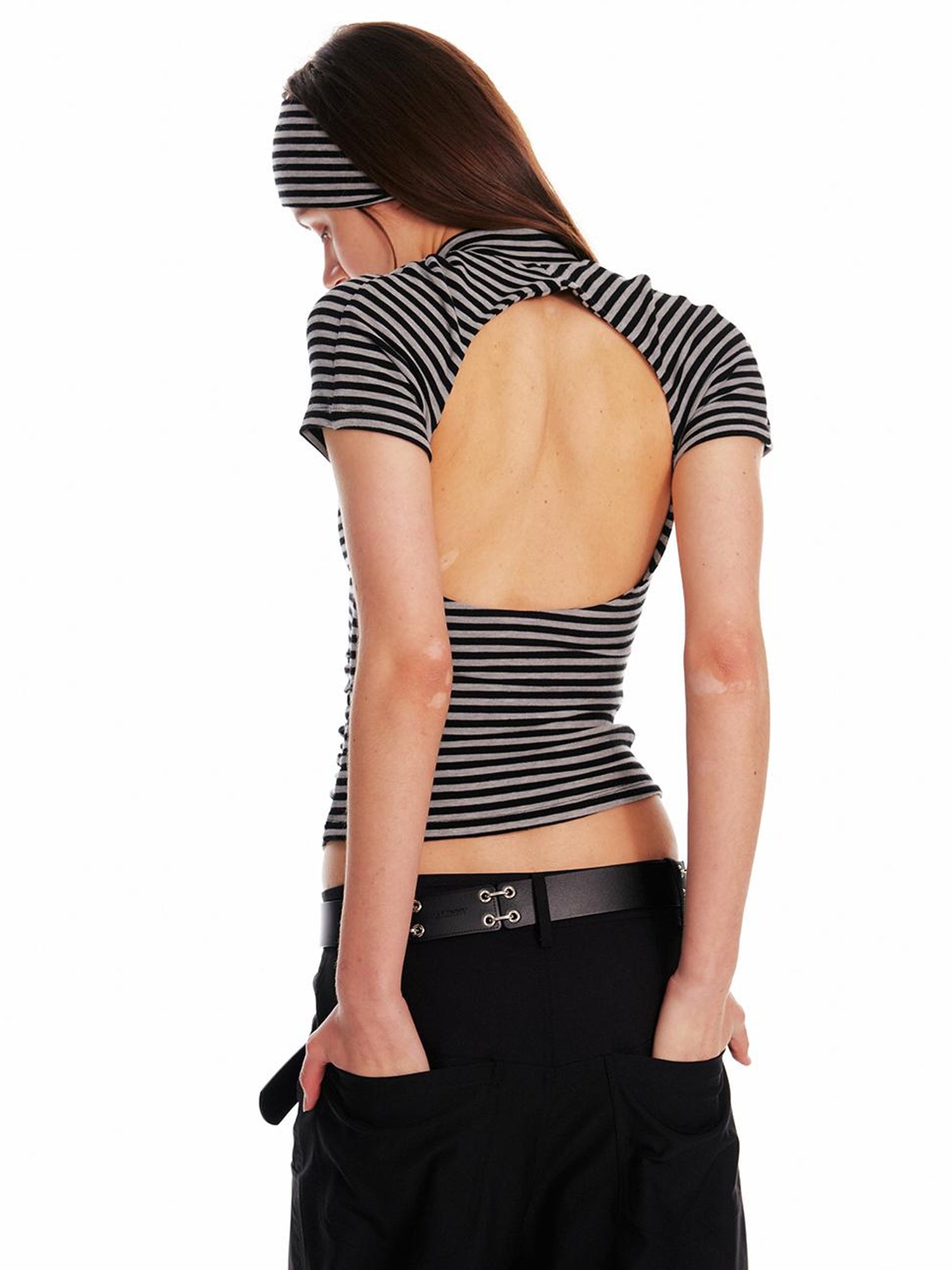 ALINNV STUDIO Backless Slim Fit T Shirt Women Summer 2025