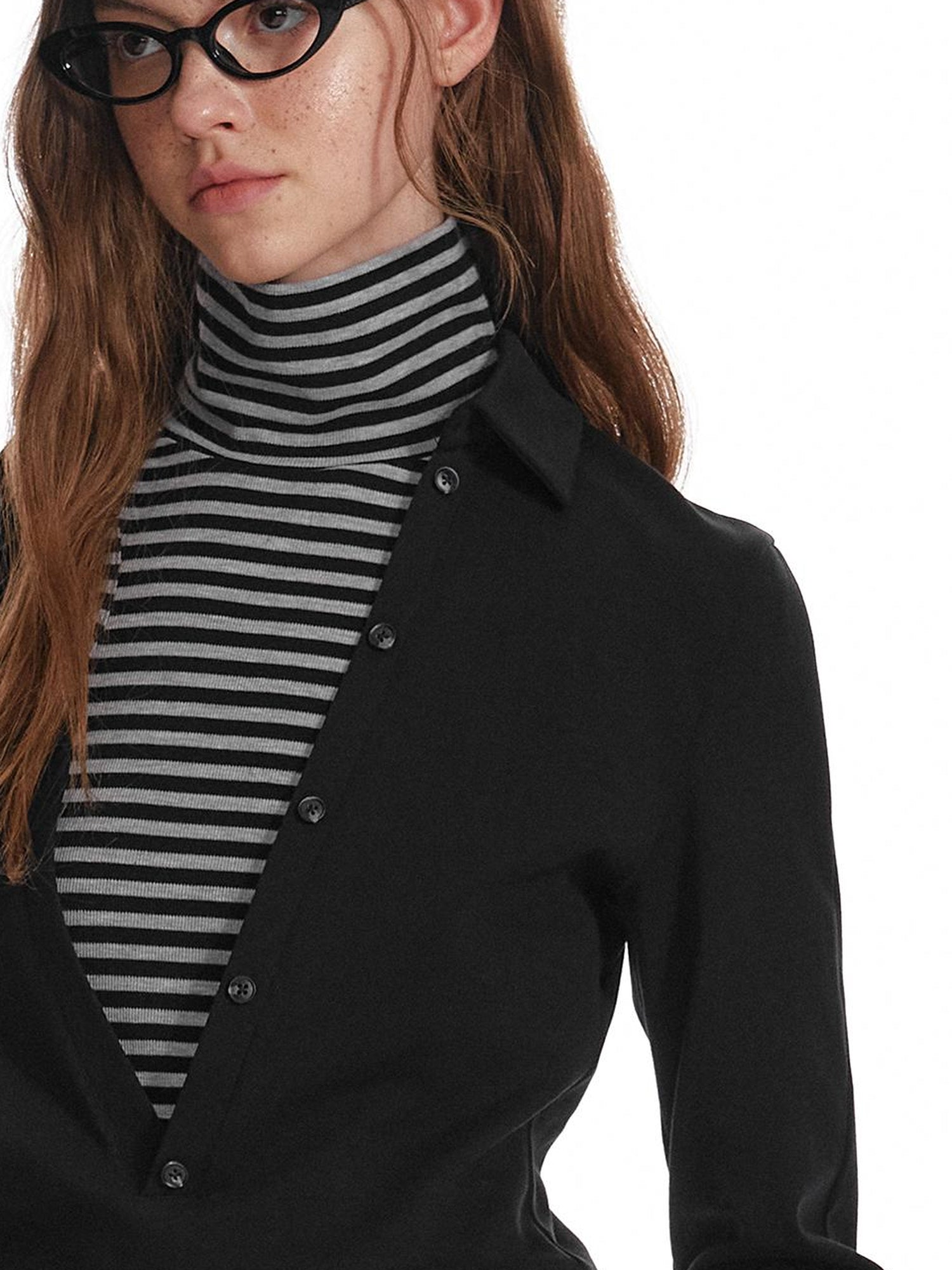ALINNV STUDIO Fitted Mock Neck Two Layer Top With Split Cuff