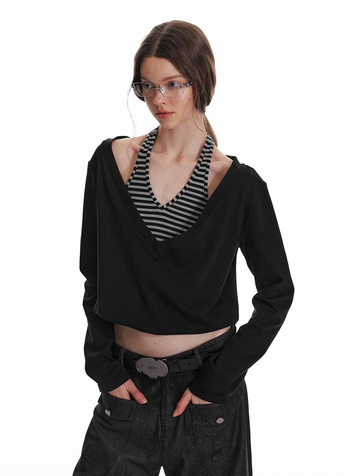 ALINNV STUDIO Halter Neck Knit Top with Layered V-Neck Design