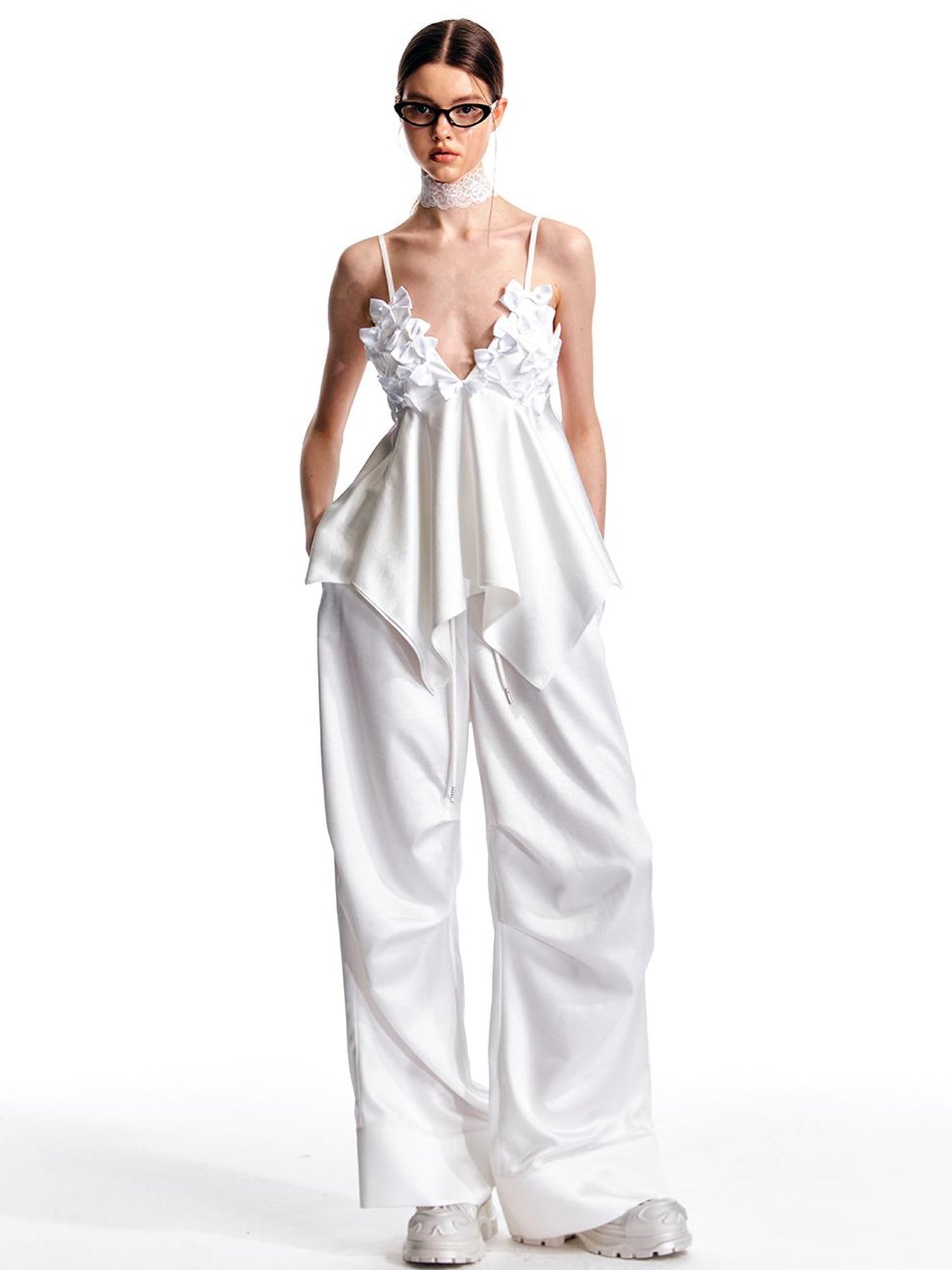 ALINNV STUDIO Low Rise Relaxed Trousers with Elastic Waist