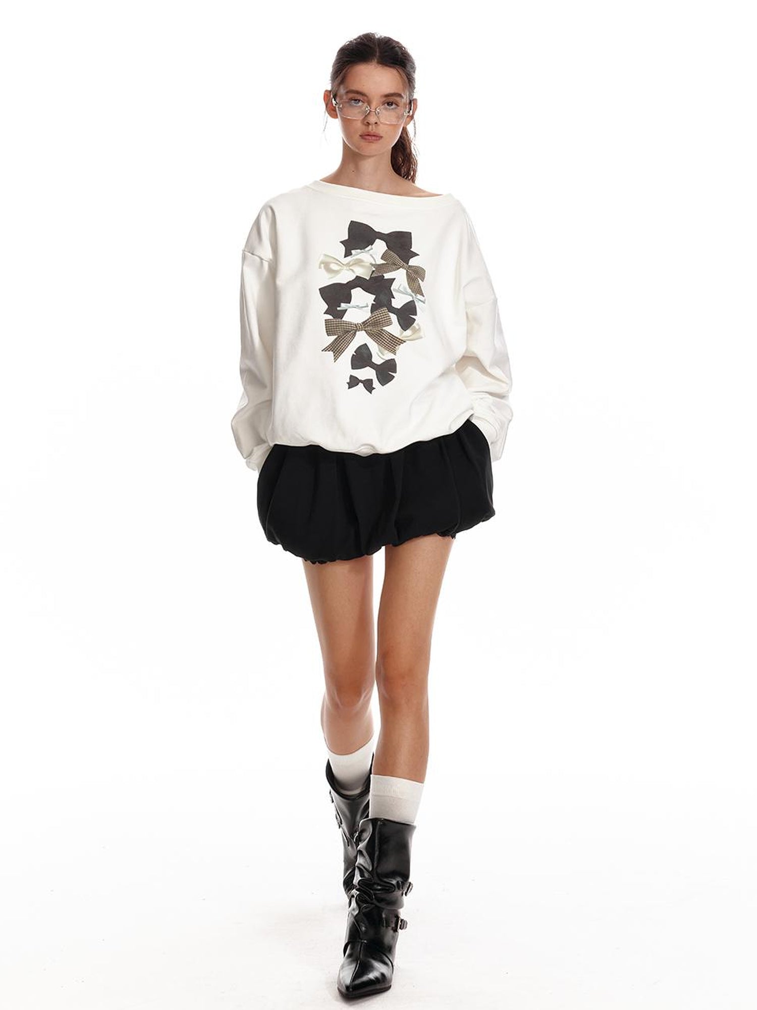 ALINNV STUDIO Off Shoulder Bow Print Slouchy Sweatshirt