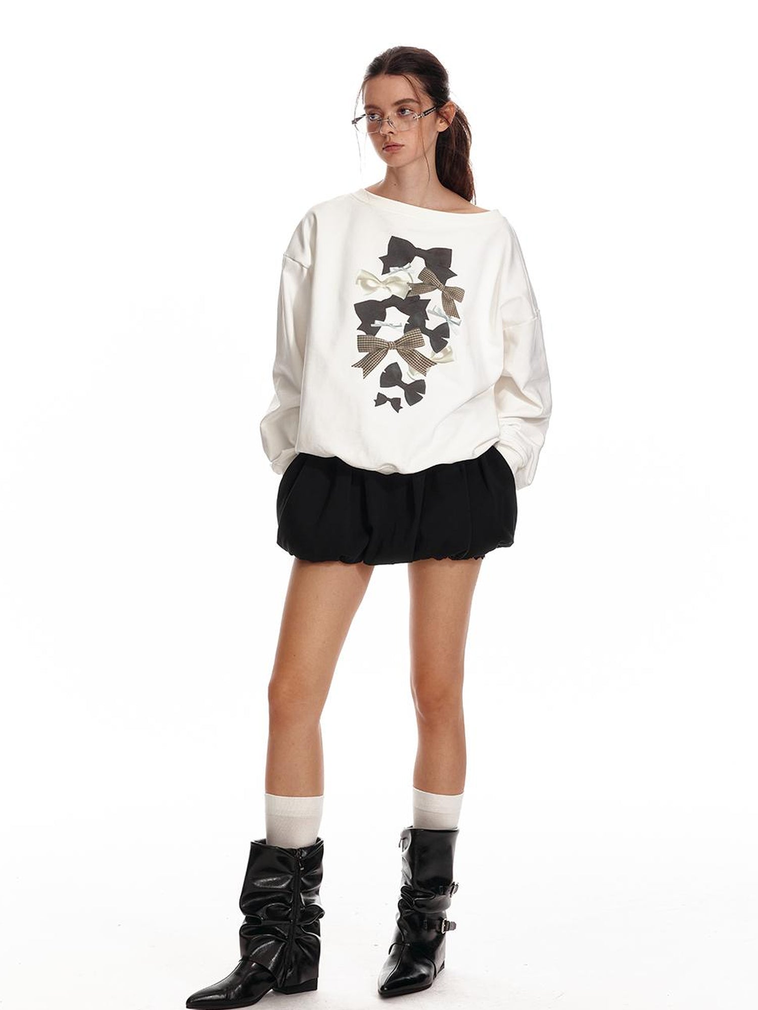 ALINNV STUDIO Off Shoulder Bow Print Slouchy Sweatshirt