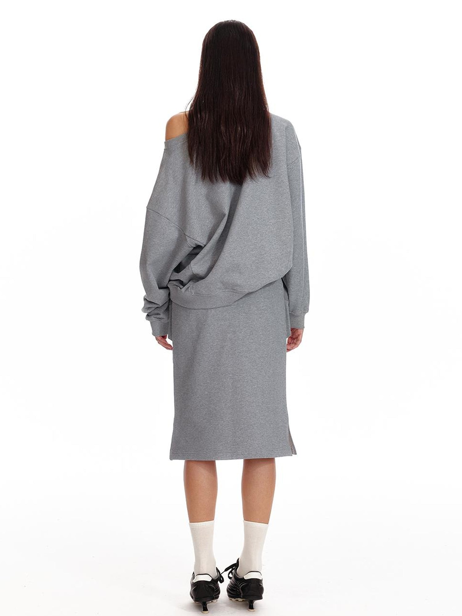 ALINNV STUDIO Off Shoulder Bow Print Slouchy Sweatshirt