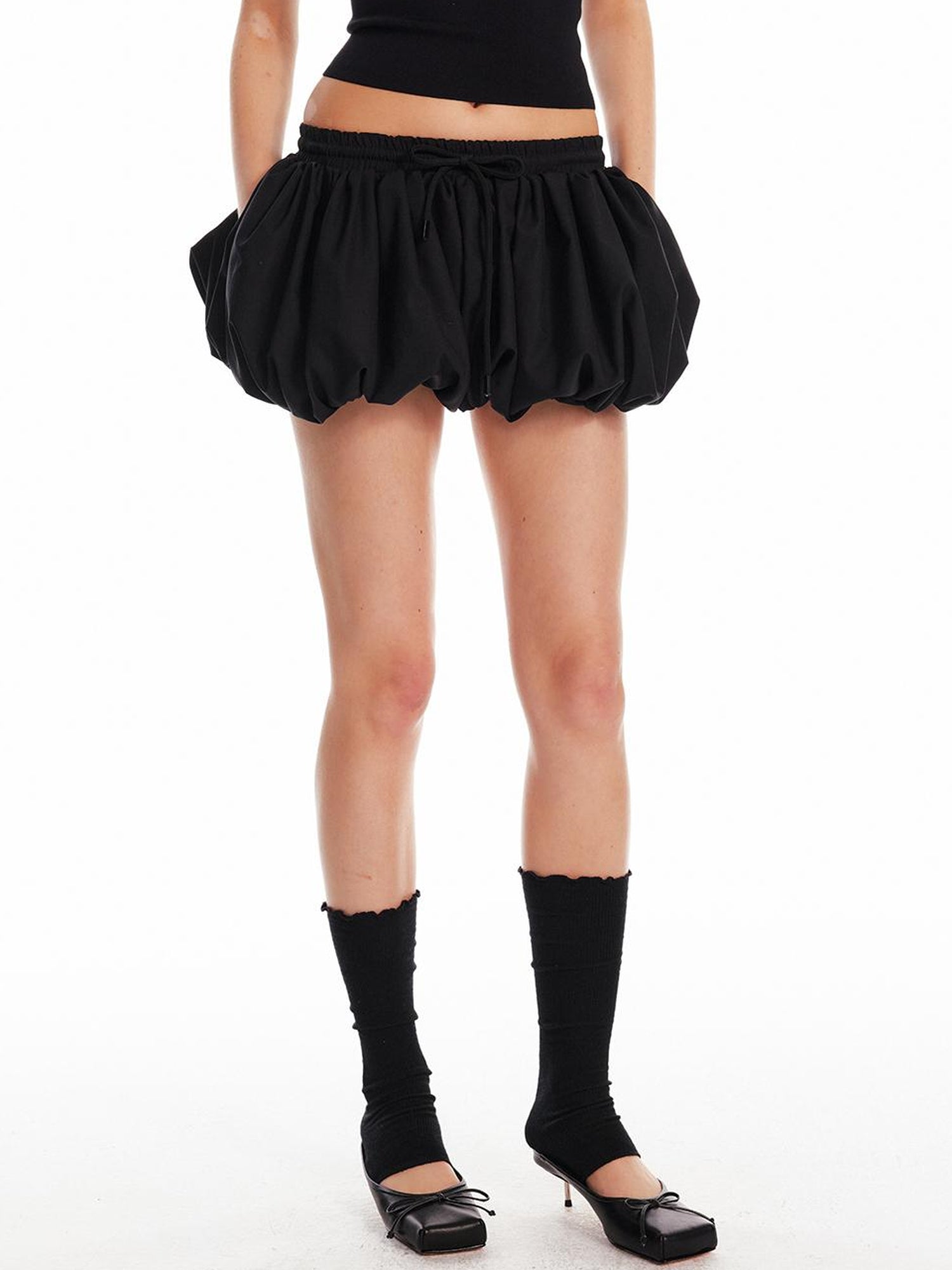 ALINNV STUDIO Textured Bubble Shorts With Elastic Waist