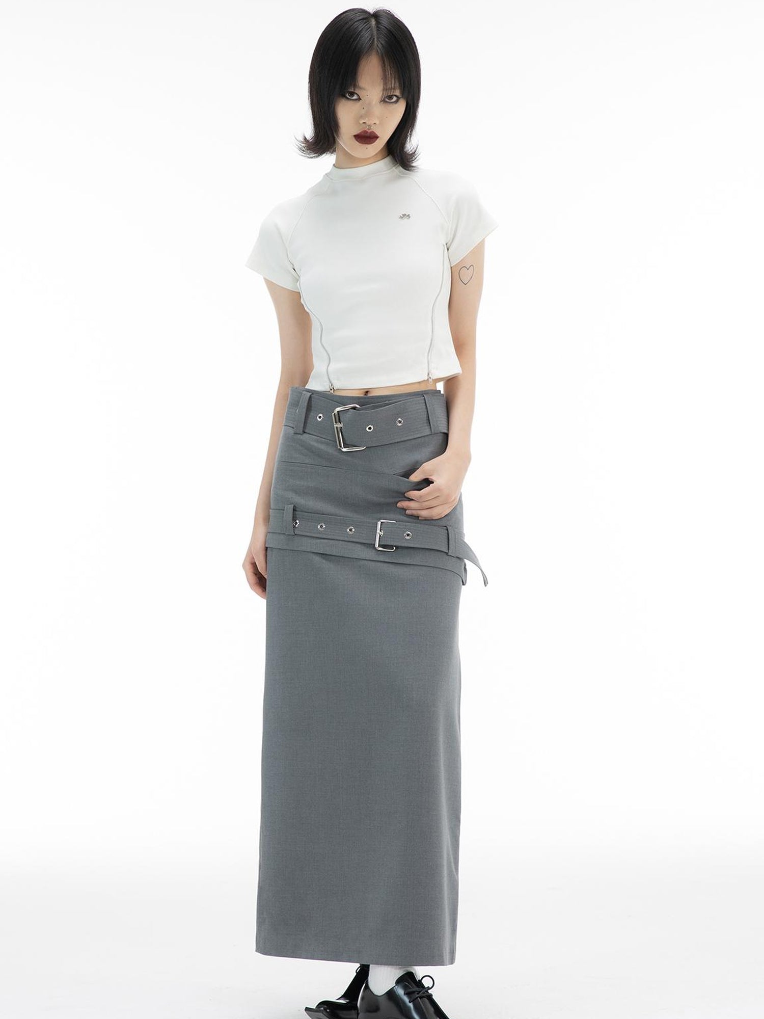ALINNV STUDIO Two Way Zipper Fitted Crop Top with Raglan Sleeves