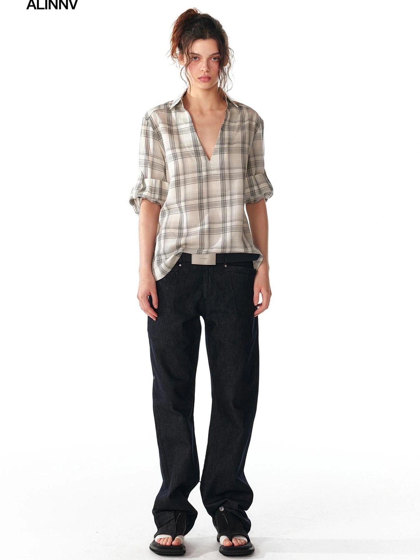 ALINNV STUDIO V-Neck Checked Shirt With Roll-Up Sleeves Shirts