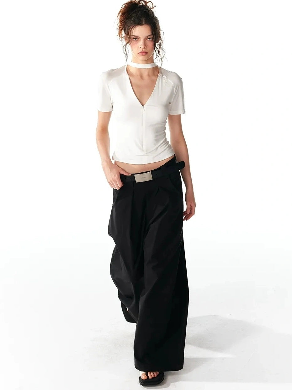 ALINNV STUDIO V-neck Zip Up Cropped T-shirt With Choker Neckline T-shirt