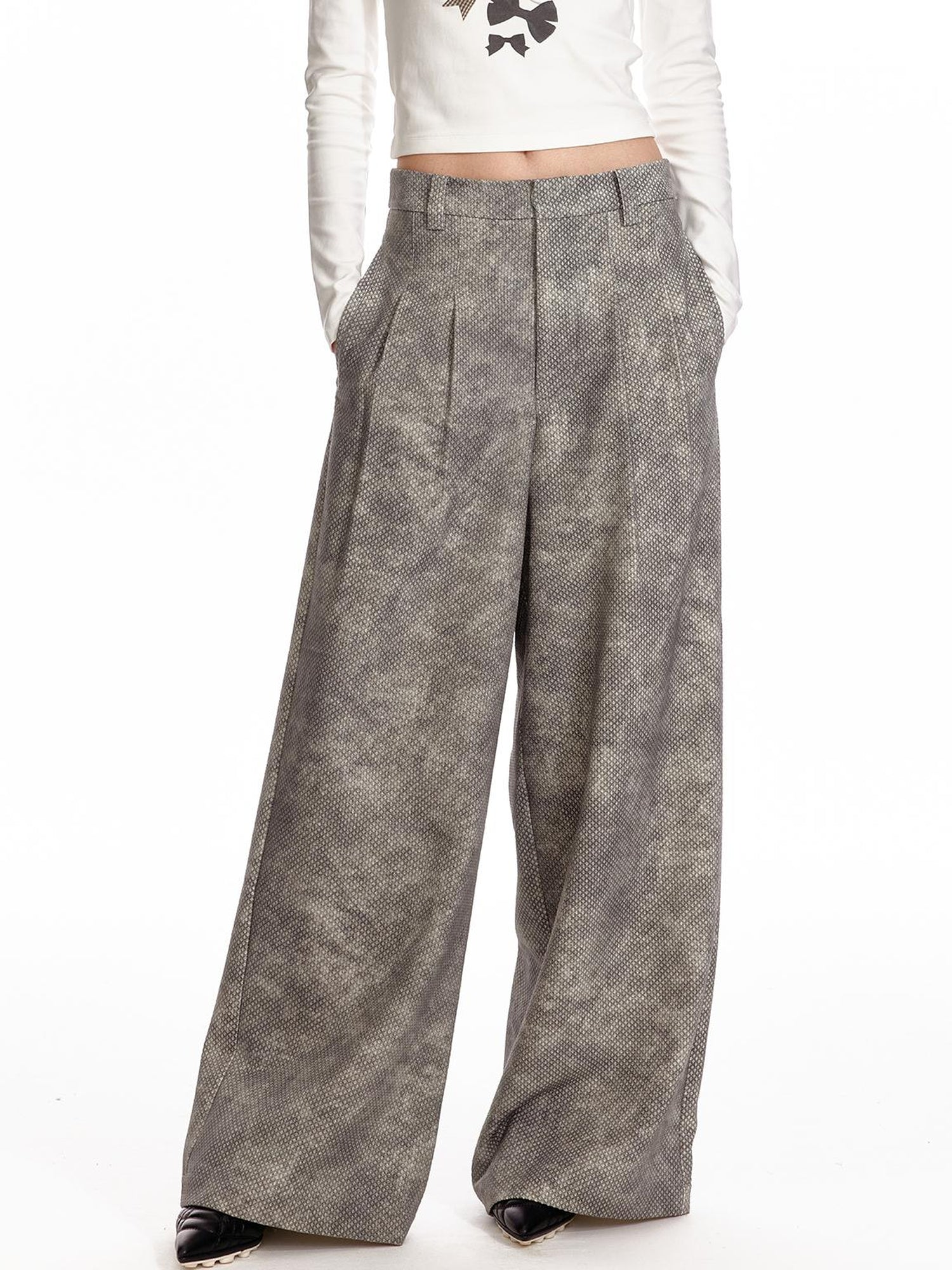 ALINNV STUDIO Vintage Relaxed Wide Leg Pants With Tie Detail Shirt