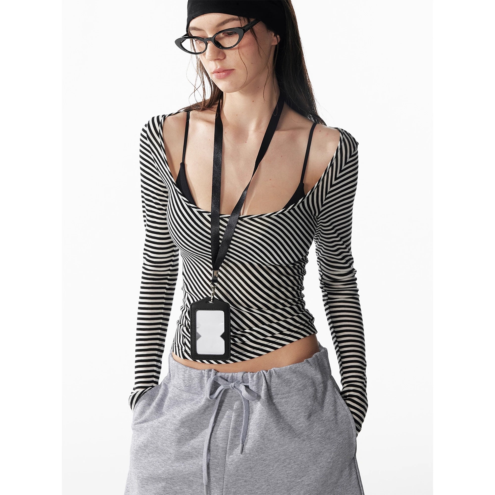 ALINNV_STUDIO_Vintage_U_Neck_Slim_Fit_Wool_Stripe_Tee_MISSTT