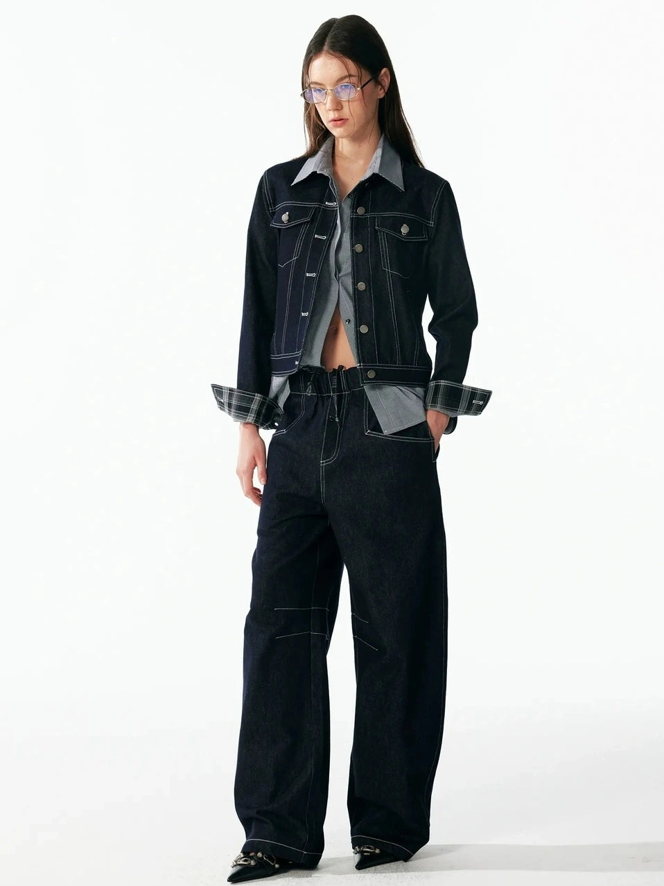 ALINNV STUDIO Vintage Washed Denim Jacket With Contrast Stitching And Plaid Cuff Jacket