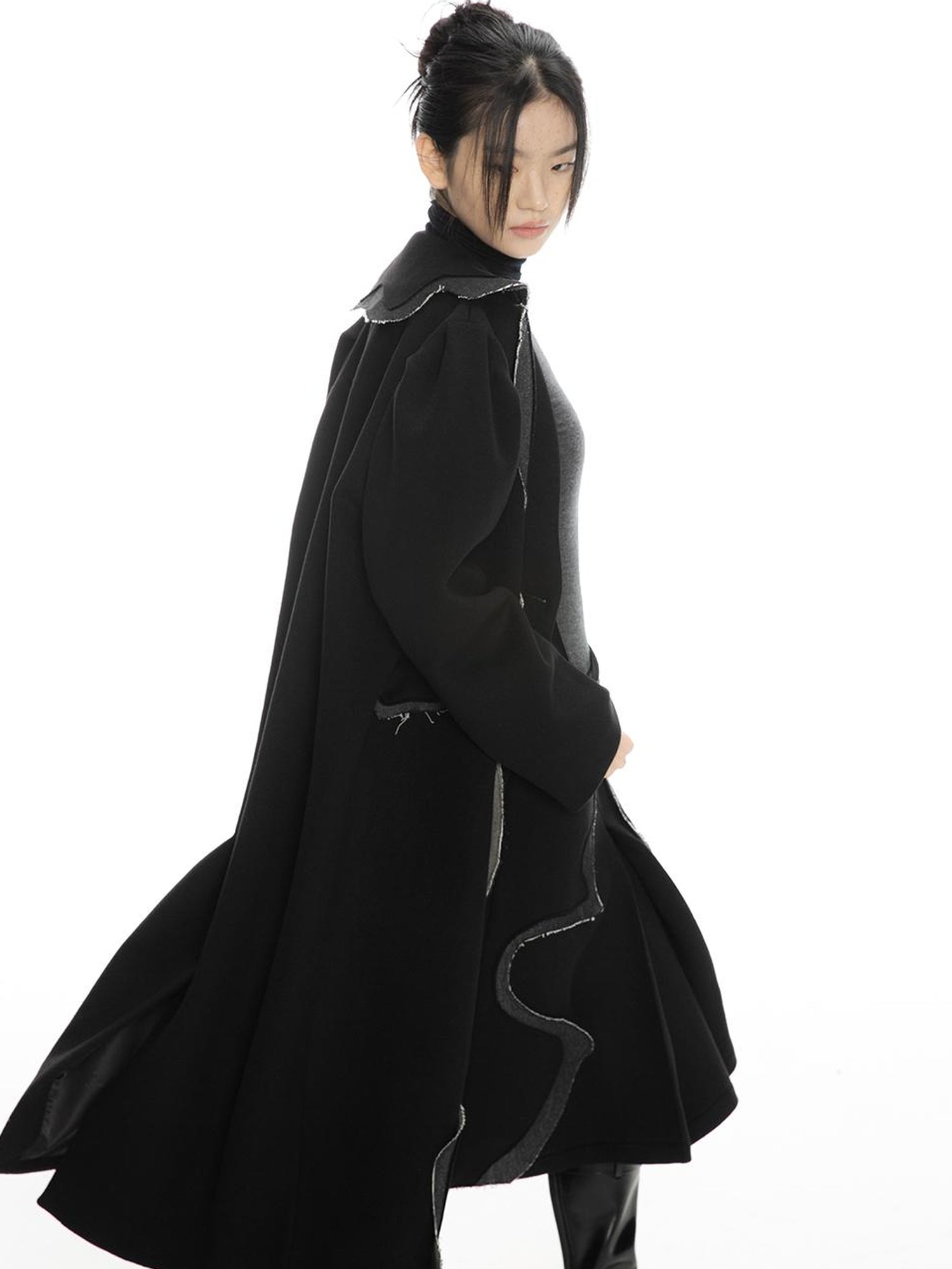 ALINNV STUDIO Wavy Trim Wool Blend Coat with Denim Details