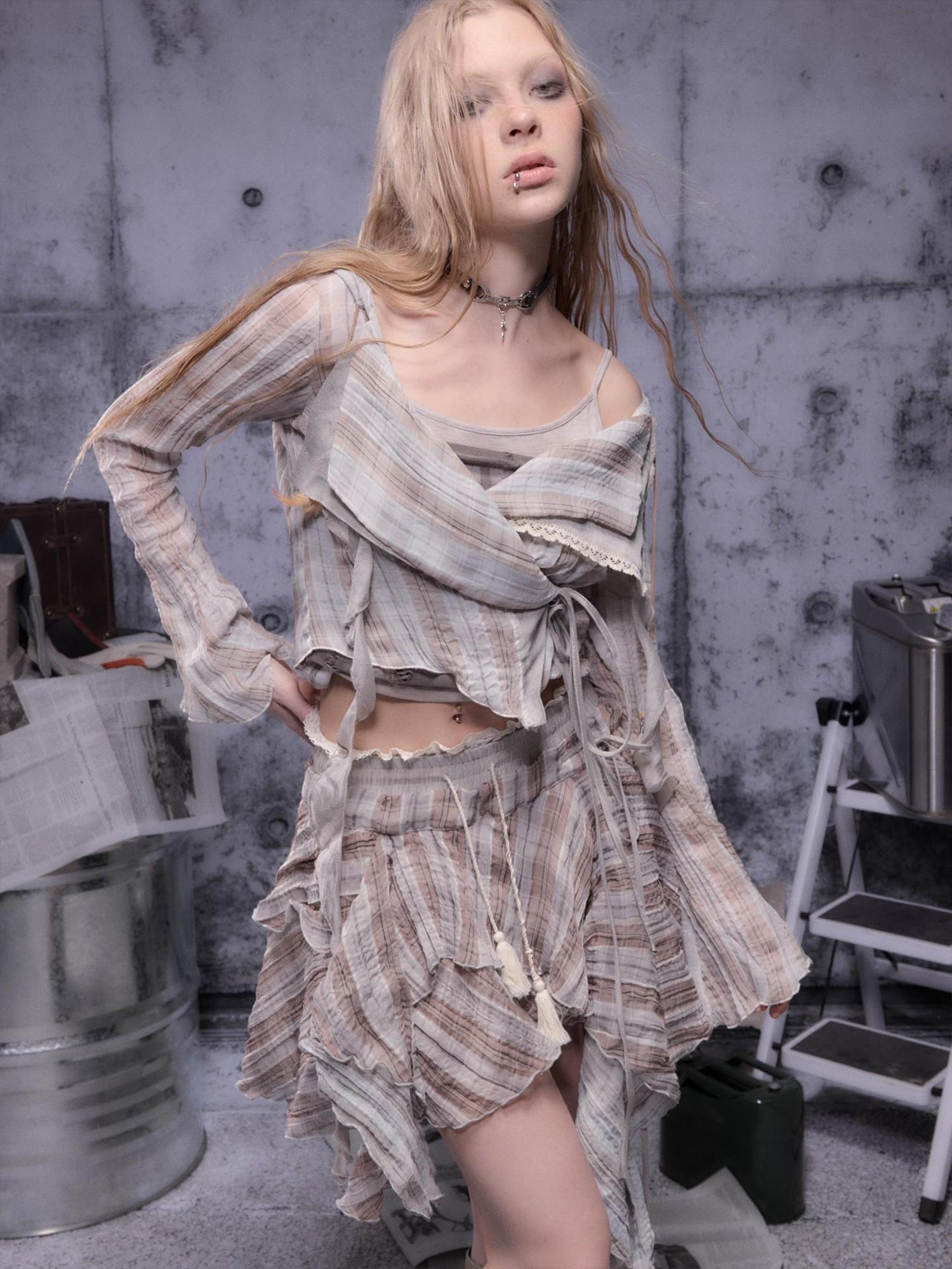 ALL iN plan Gear Bite Marks Asymmetrical Mini Skirt