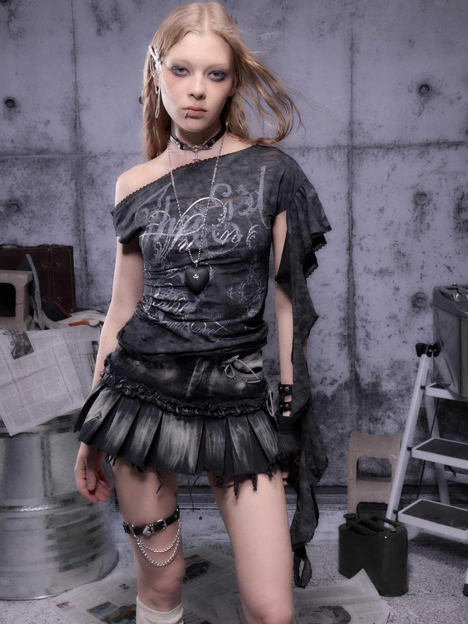 Gear Bite Marks Asymmetrical Punk Print V Neck T Shirt Long Sleeve