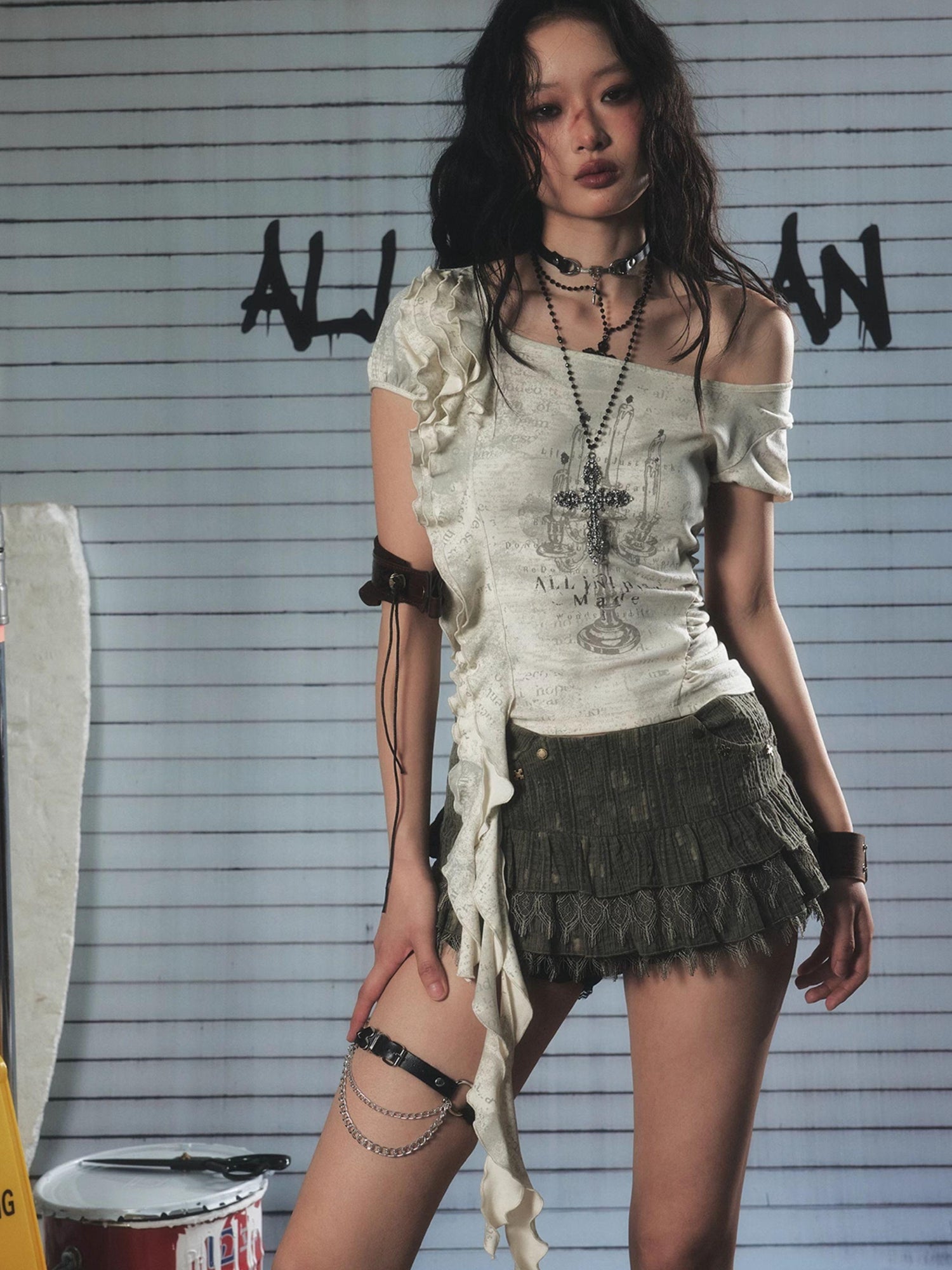 ALL iN plan Low Rise Layered Lace Short Skirt In Green