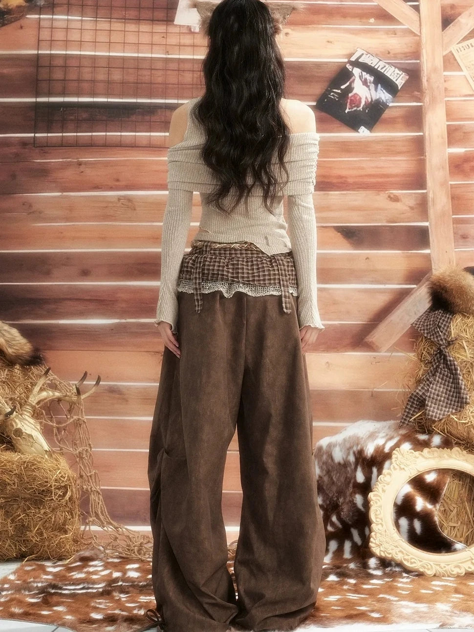 ALL iN plan Moonlight Hunter Asymmetric Crop Top Sweater