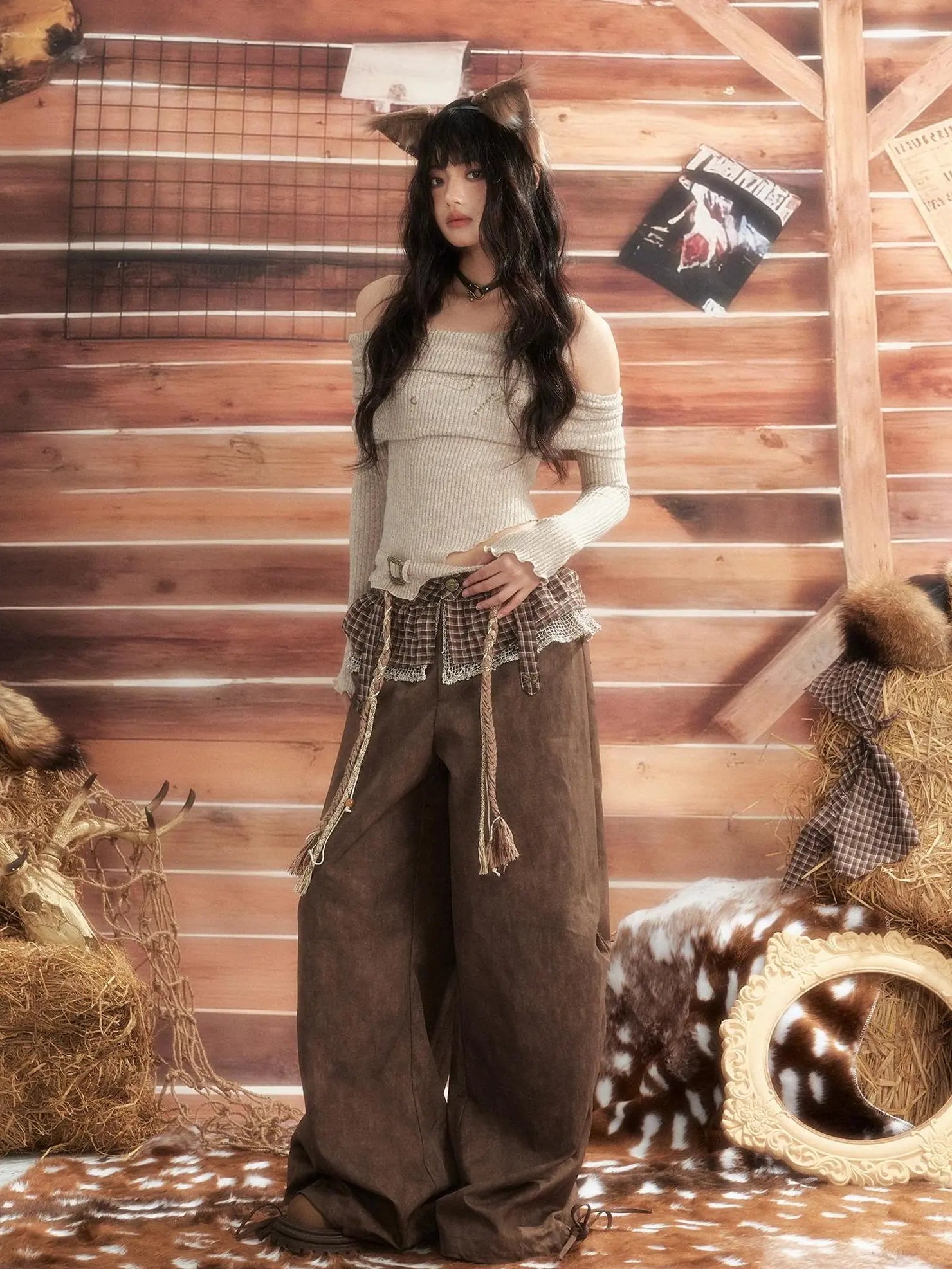 ALL iN plan Moonlight Hunter Asymmetric Crop Top Sweater