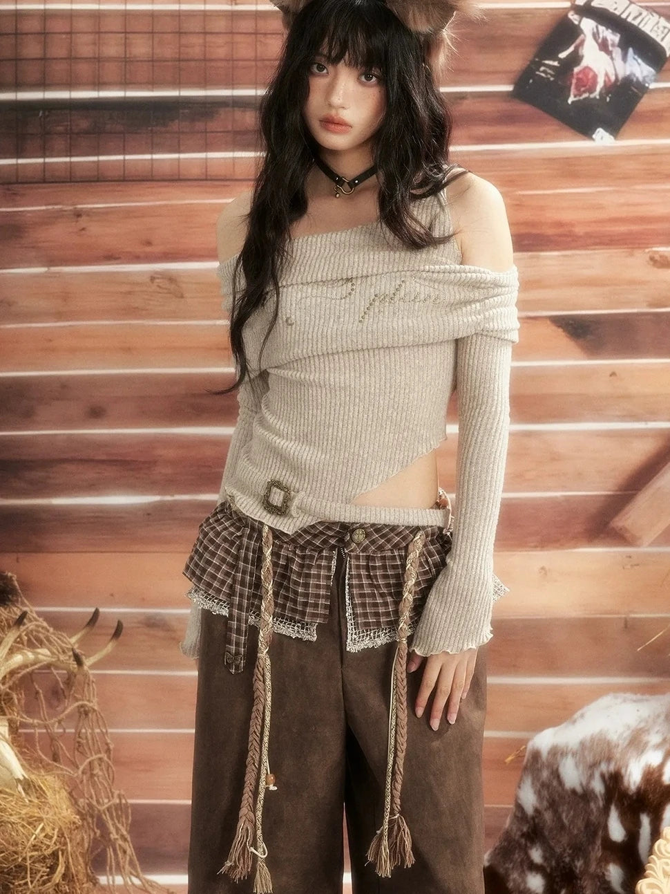 ALL iN plan Moonlight Hunter Asymmetric Crop Top Sweater