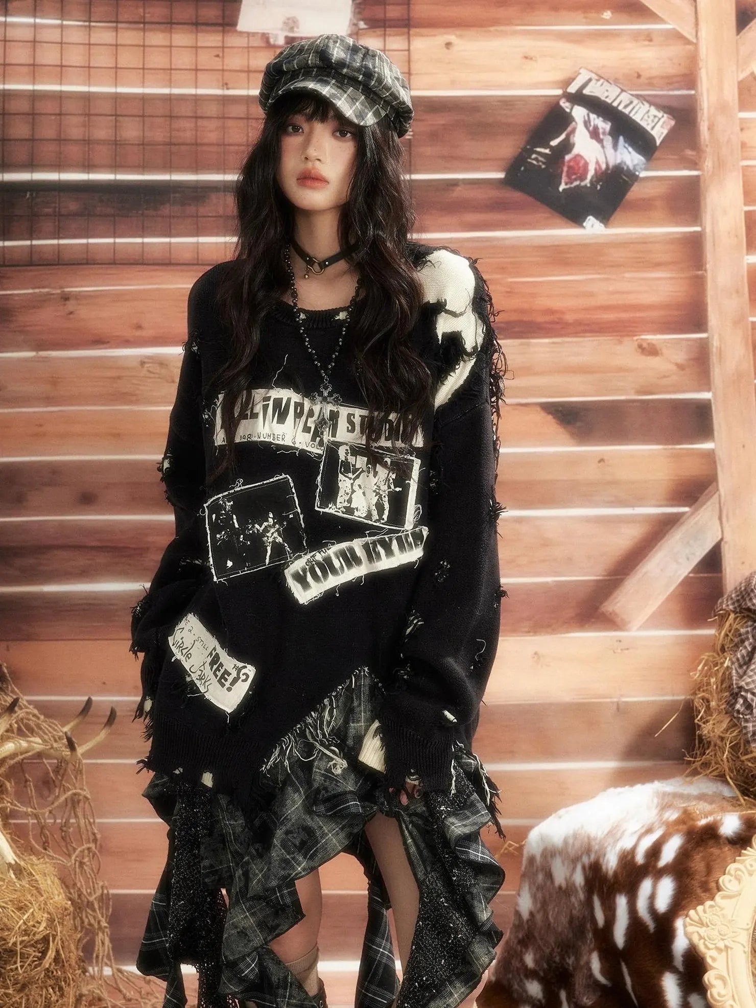 ALL iN plan Moonlight Hunter Distressed Patchwork Sweater V-neck T-shirt Long Sleeve Sweater