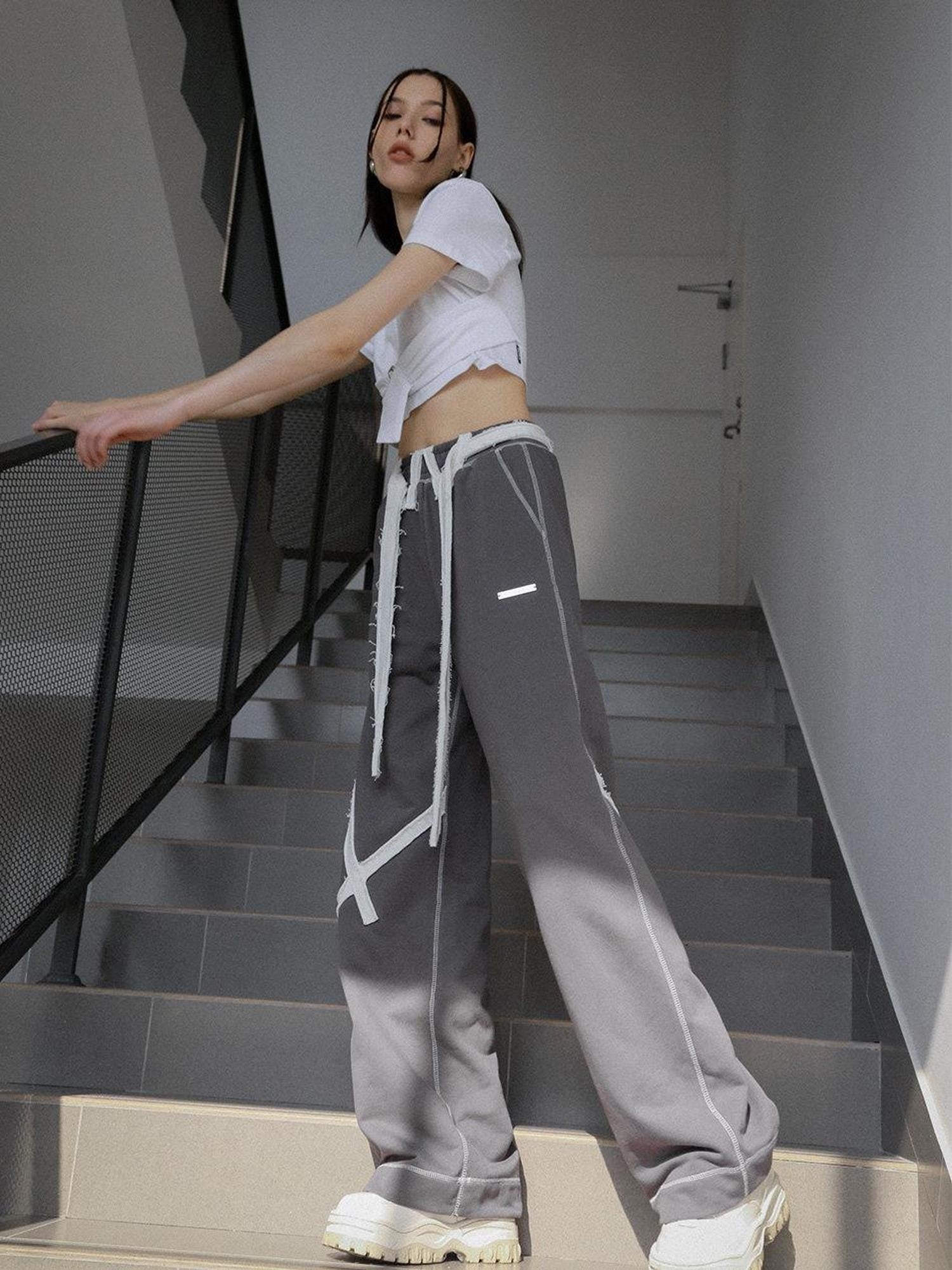 ANYQUESTION Deep Gray Tape Stripe White Frayed Topstitch Women&