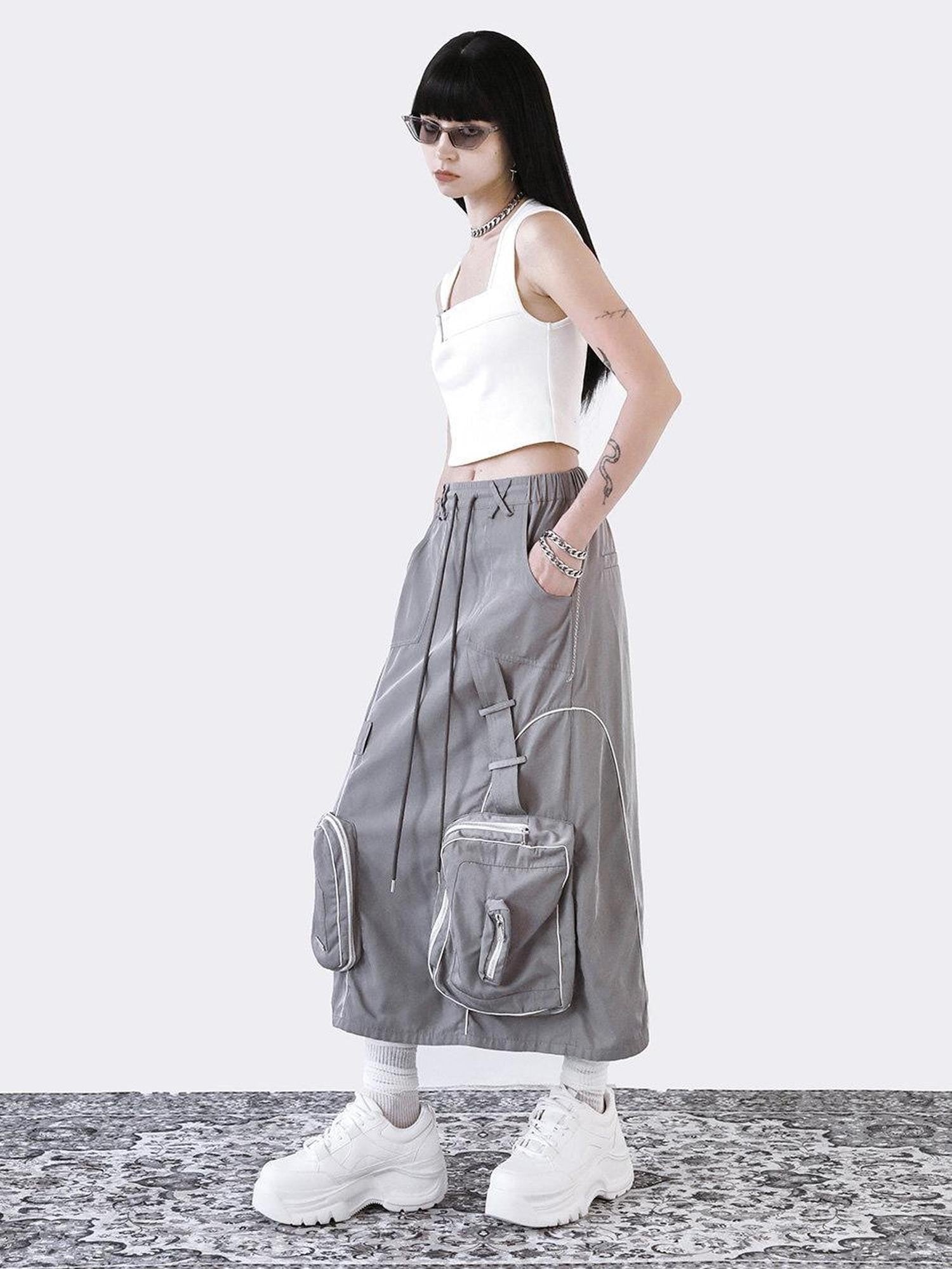 ANYQUESTION Gray Utility Elastic Waist Back Slit 3d Patch Pocket Women&