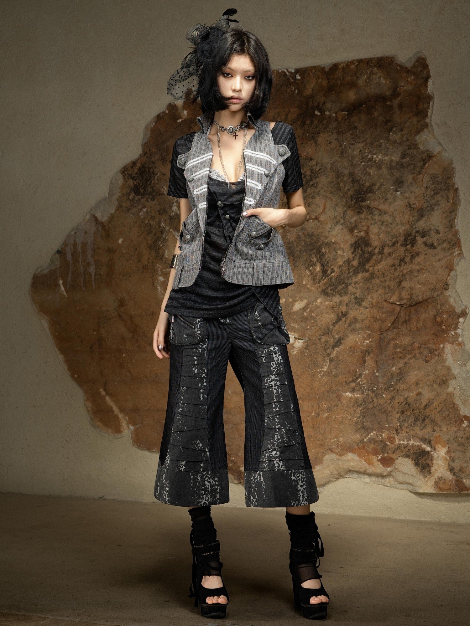 ARIADNAw Dark Punk Printed Pockets Button Low Waist Micro Flare Women&