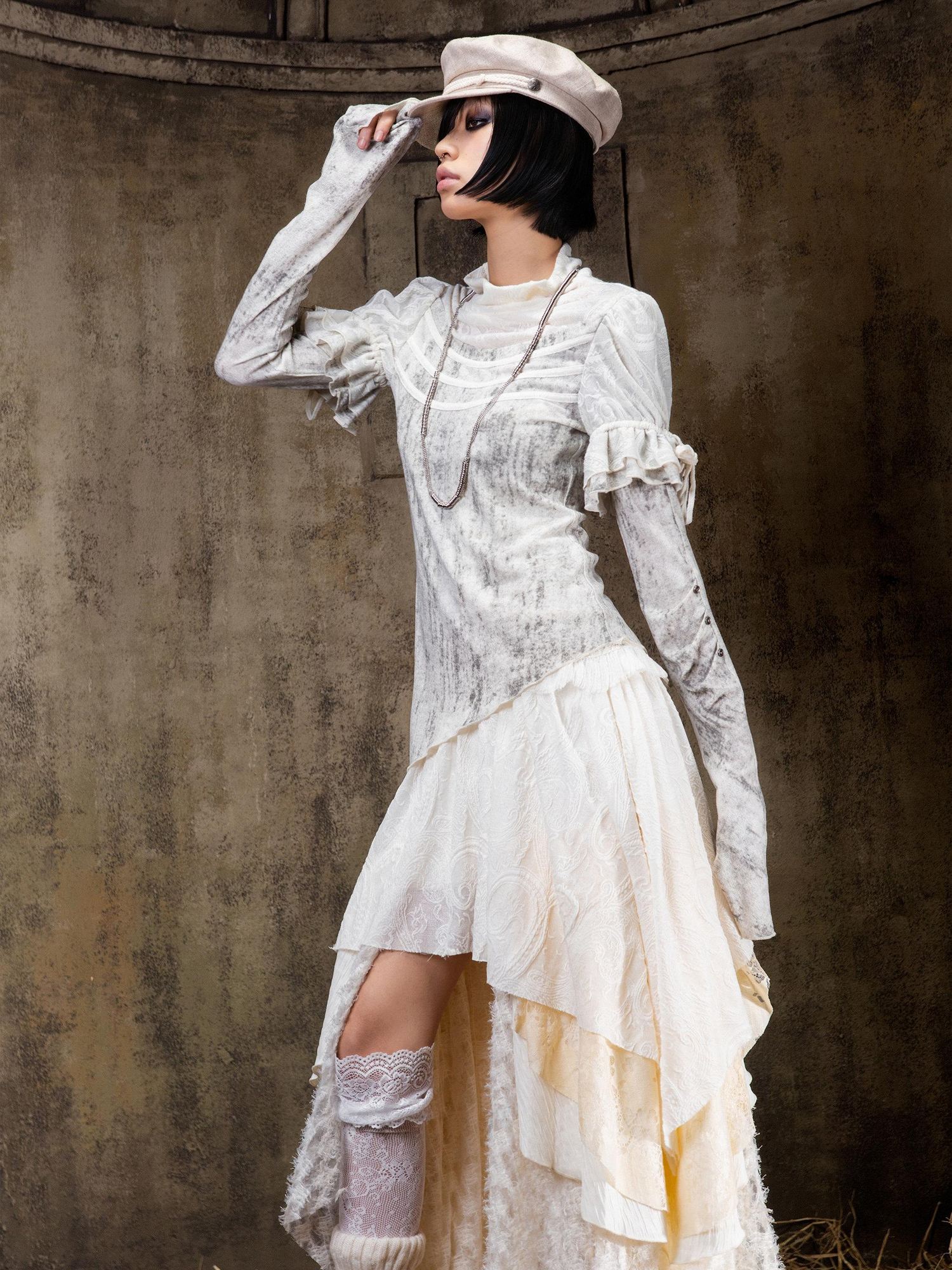 ARIADNAw Elegant Court Style Faux Two Piece Long Sleeve Pullover Women Beige Black T-Shirt