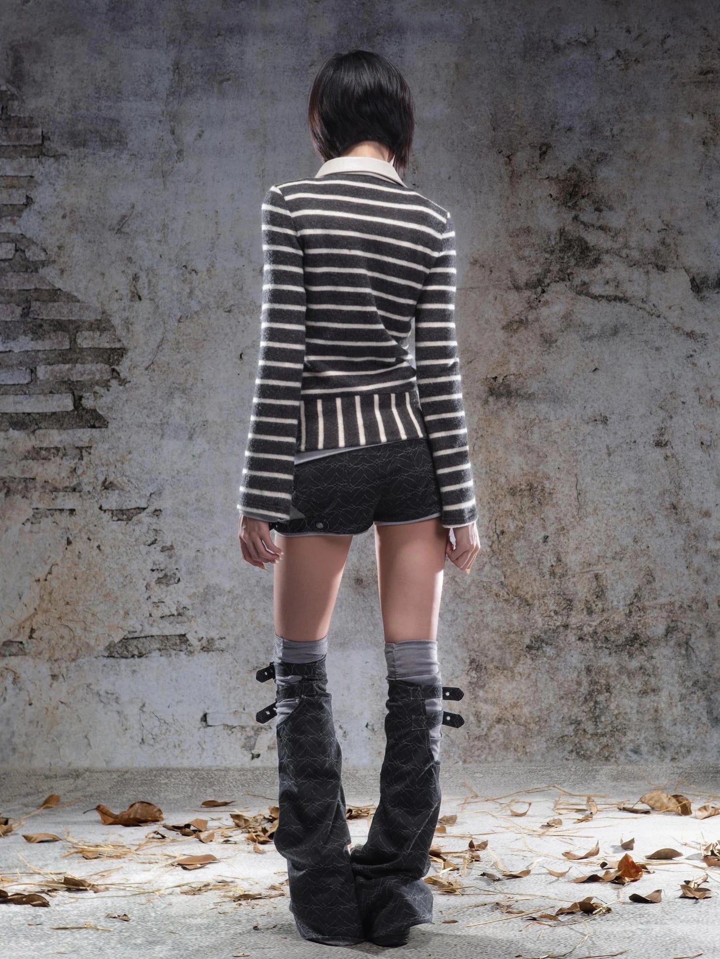 ARIADNAw Striped Turn Dip Slim Fit Top Jacket