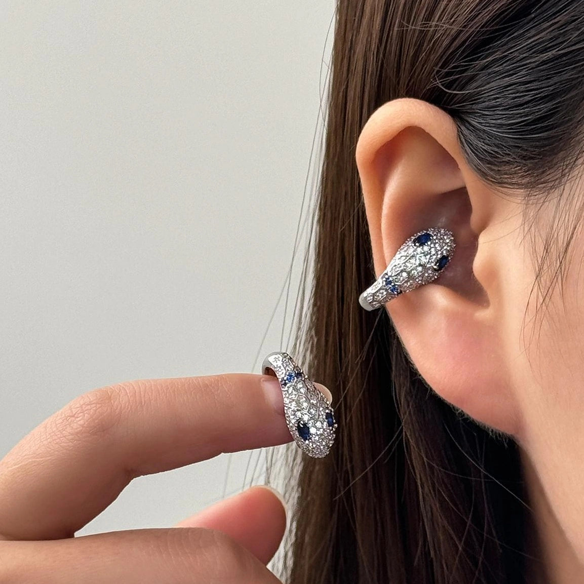 Accessories Adjustable Blue Diamond Serpent Ear Cuff