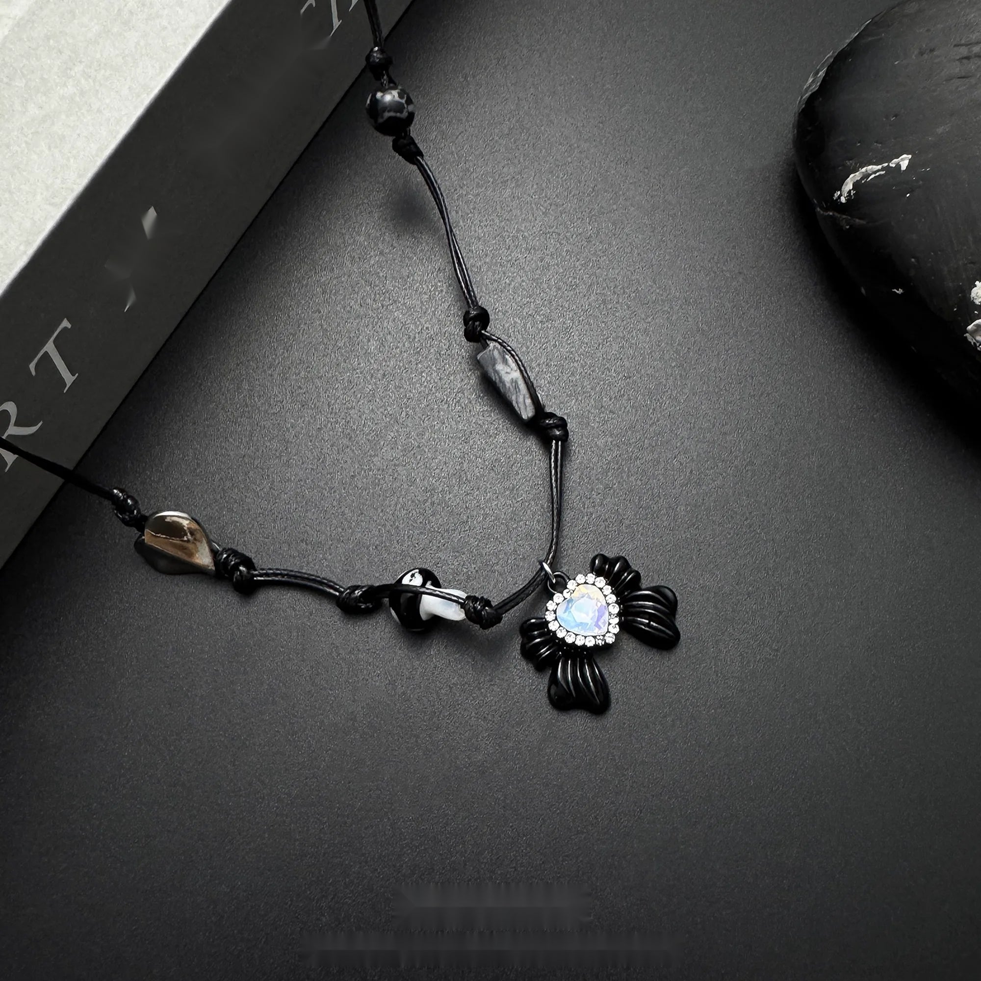 Accessories_Adjustable_Bow_Zircon_Pendant_Necklace_MISSTT