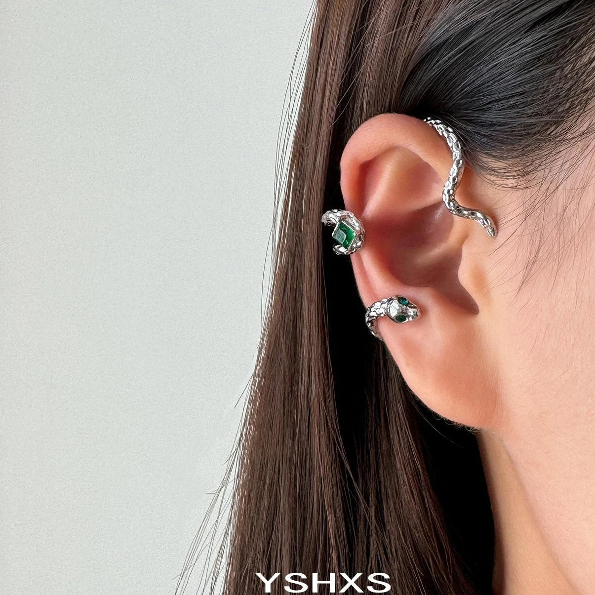 Accessories Adjustable Green Snake Cartilage Ear Cuff