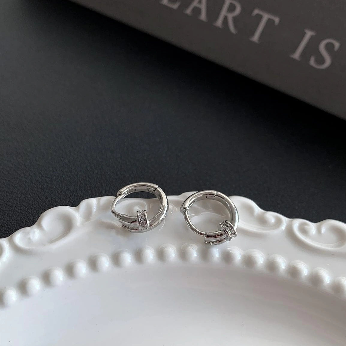 Accessories Artistic Diamond Stud Ear Cuff