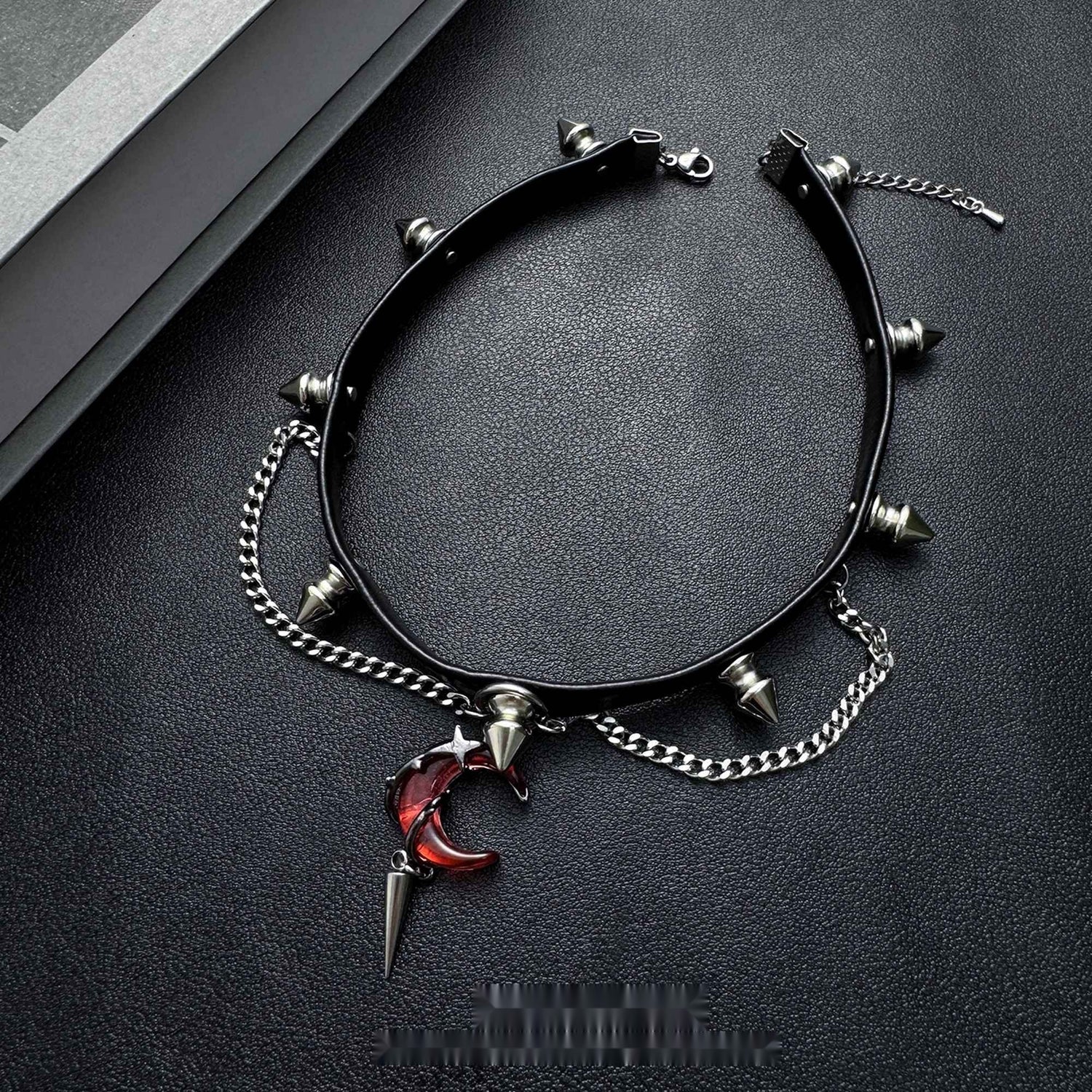 Accessories_Crescent_Rivet_Fringe_Choker_Necklace_MISSTT