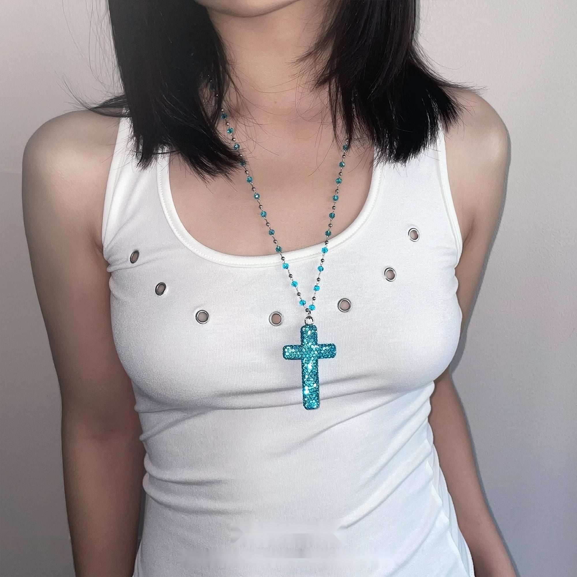 Accessories_Crystal_Cross_Pendant_Necklace_MISSTT