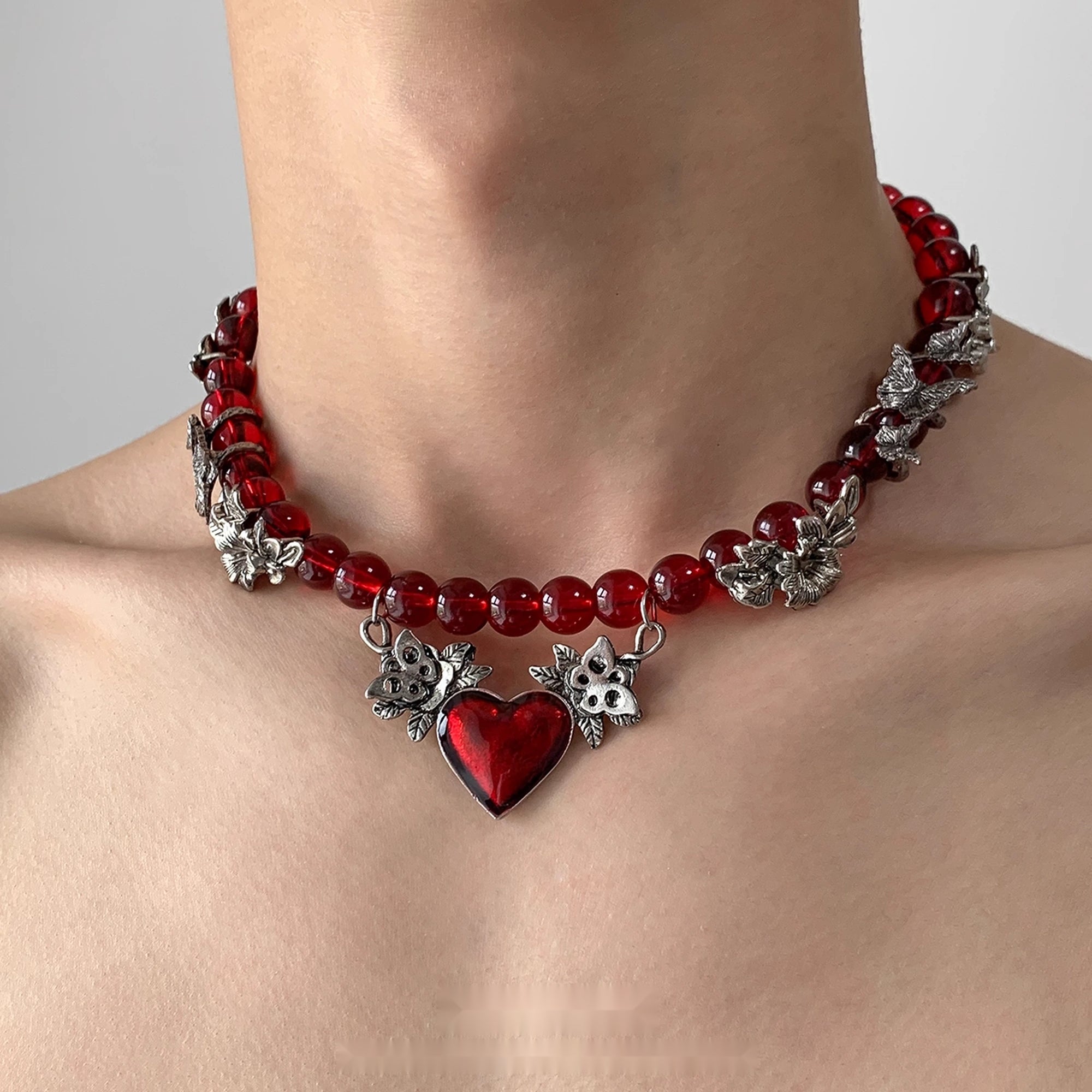 Accessories_Crystal_Heart_Punk_Choker_Necklace_MISSTT