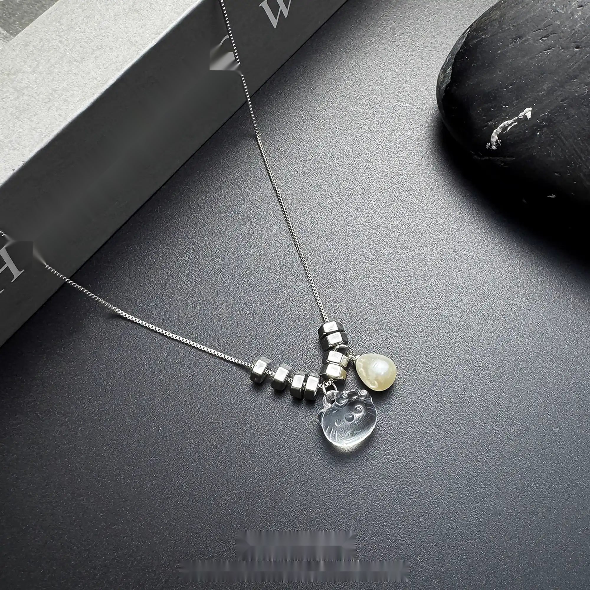 Accessories_Crystal_Kt_Cat_Beaded_Pendant_Necklace_MISSTT