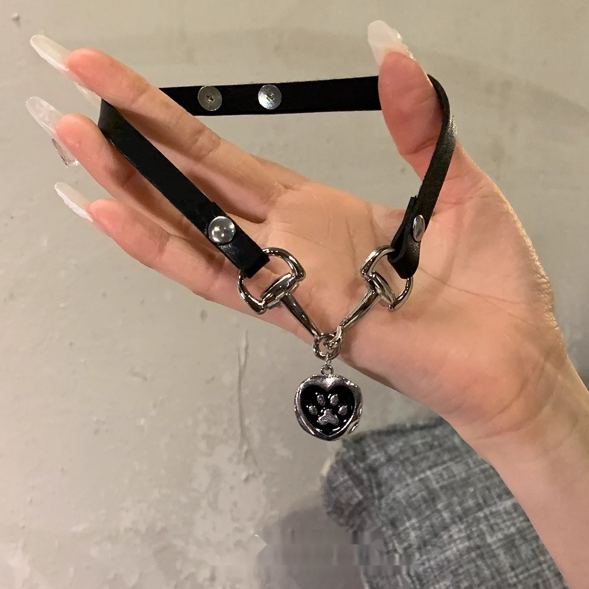 Accessories_Dark_Love_Cat_Claw_Leather_Choker_MISSTT